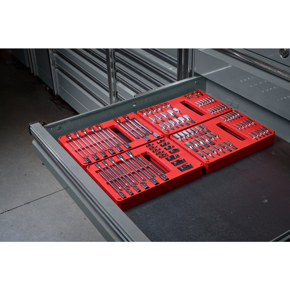Milwaukee 48-22-9280 106-Piece Bit Socket Set alternate product view