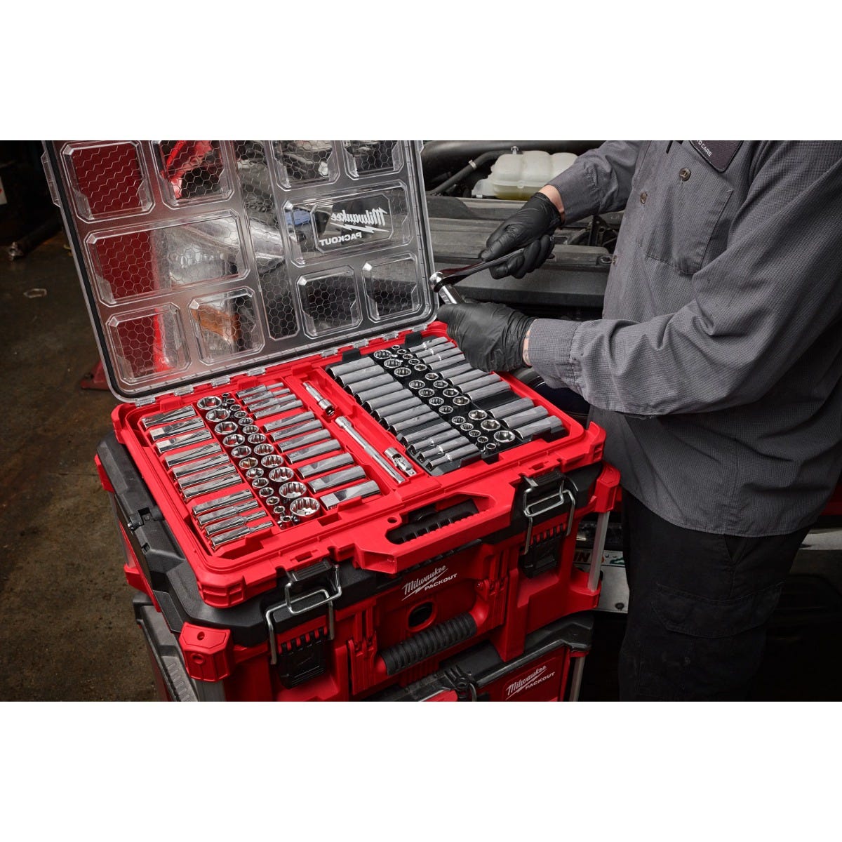 Milwaukee 48-22-9285 PACKOUT Metric / SAE 3/8-in. Ratchet & Socket 98-Piece Low-Profile Organizer Set
