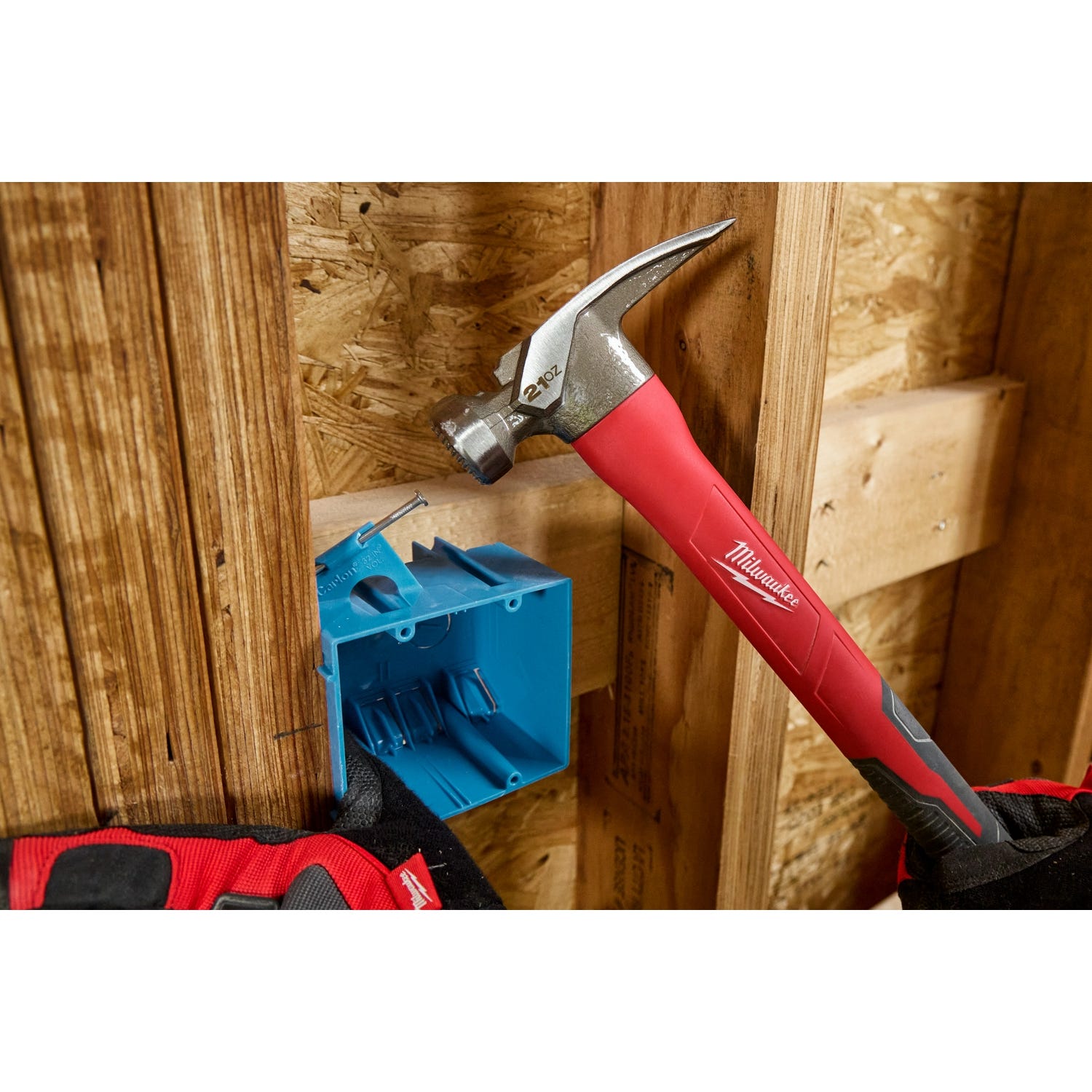 Milwaukee 48-22-9320 21oz Milled Face Poly/Fiberglass Handle Hammer