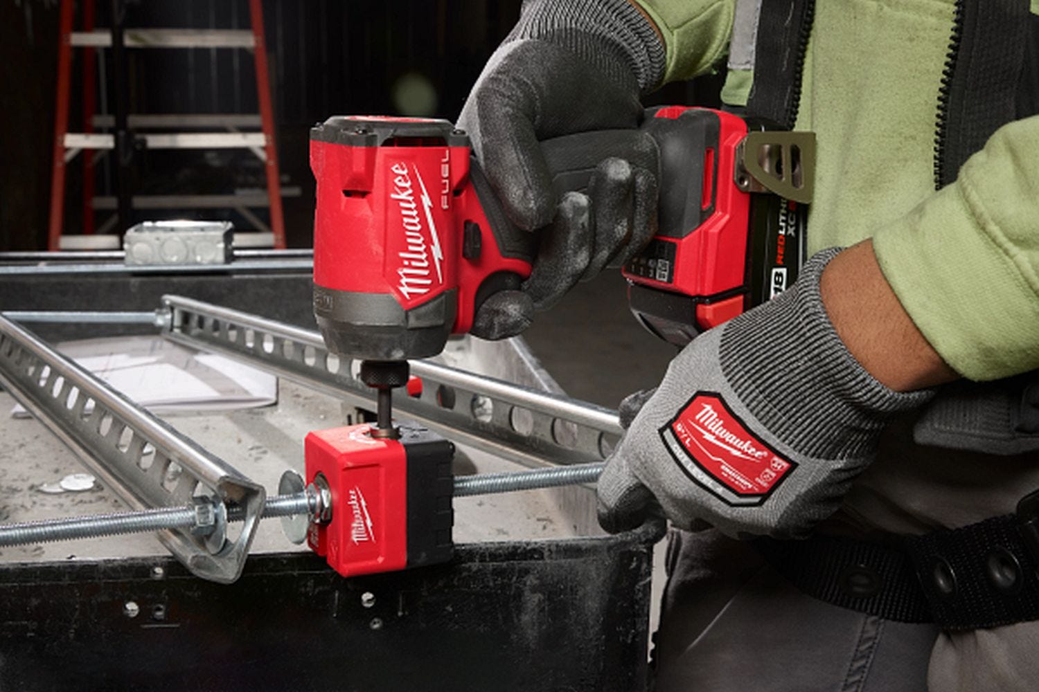 Milwaukee 48-32-2391 SHOCKWAVE Impact Duty 3/8-in. Threaded Rod Nut Runner