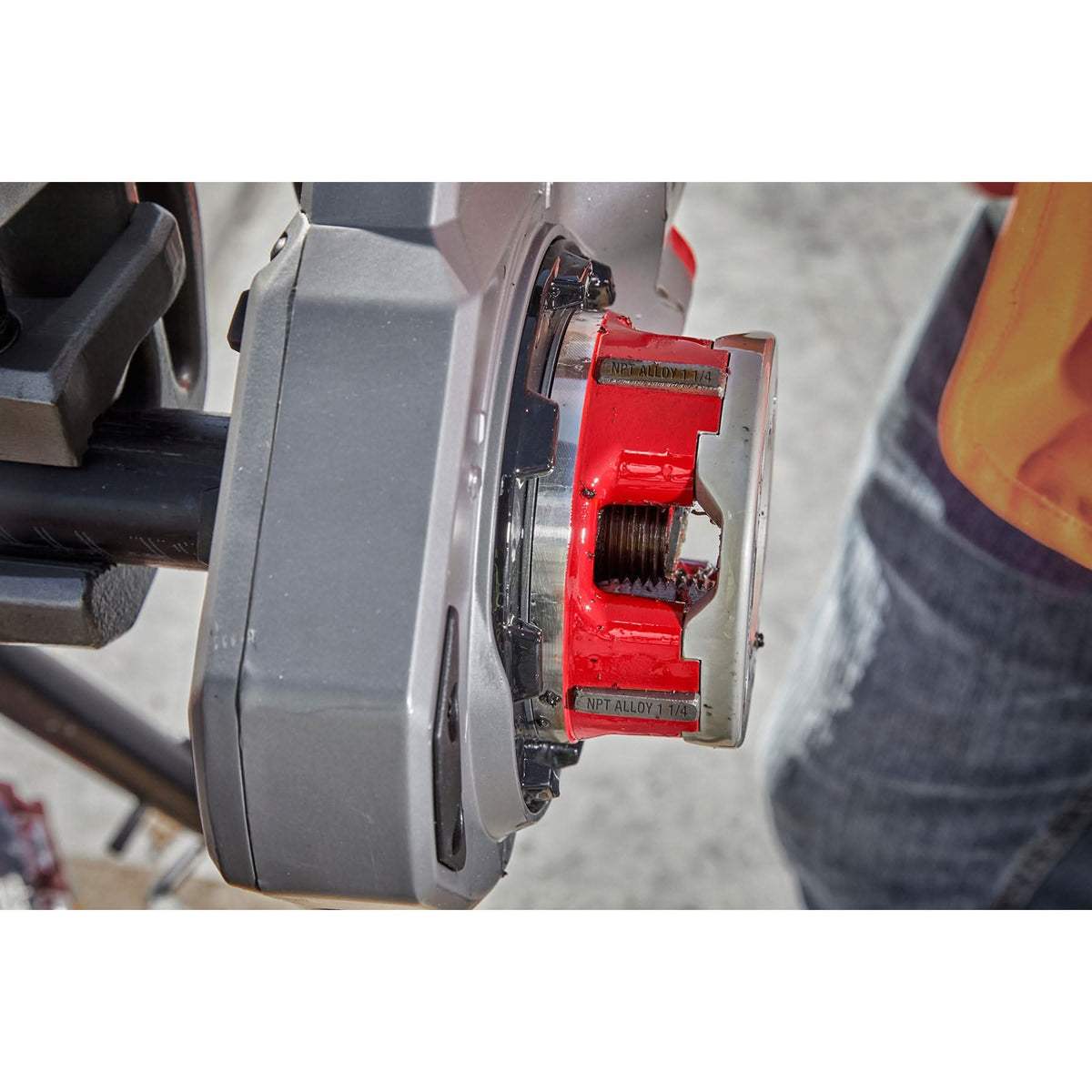Milwaukee 48-36-1307 1/2" ALLOY NPT Compact Forged Aluminum Die Head