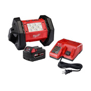 Milwaukee M18 LED Flood Light w/ M18 REDLITHIUM XC5.0 System Starter Kit