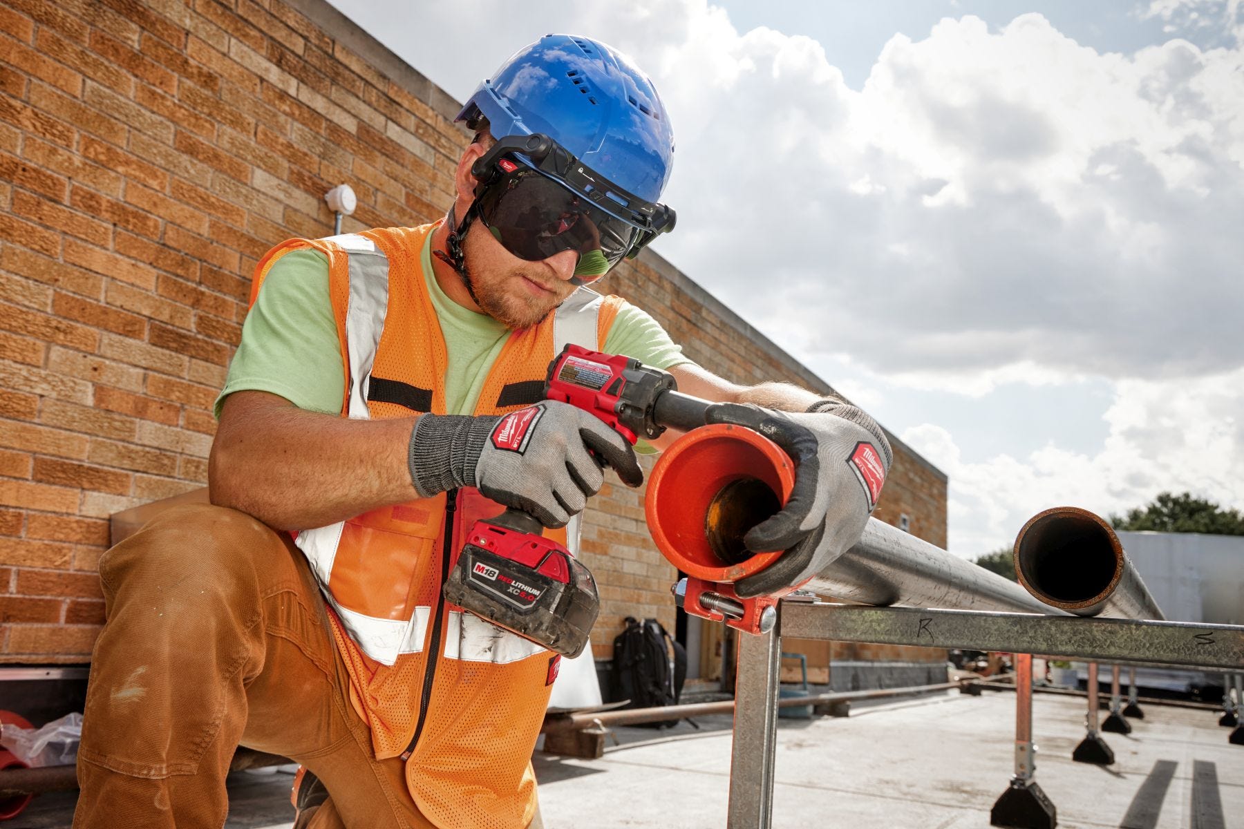 Milwaukee 48-73-1411 BOLT Eye Visor - Clear Dual Coat Lens (Compatible with Milwaukee Safety Helmets)