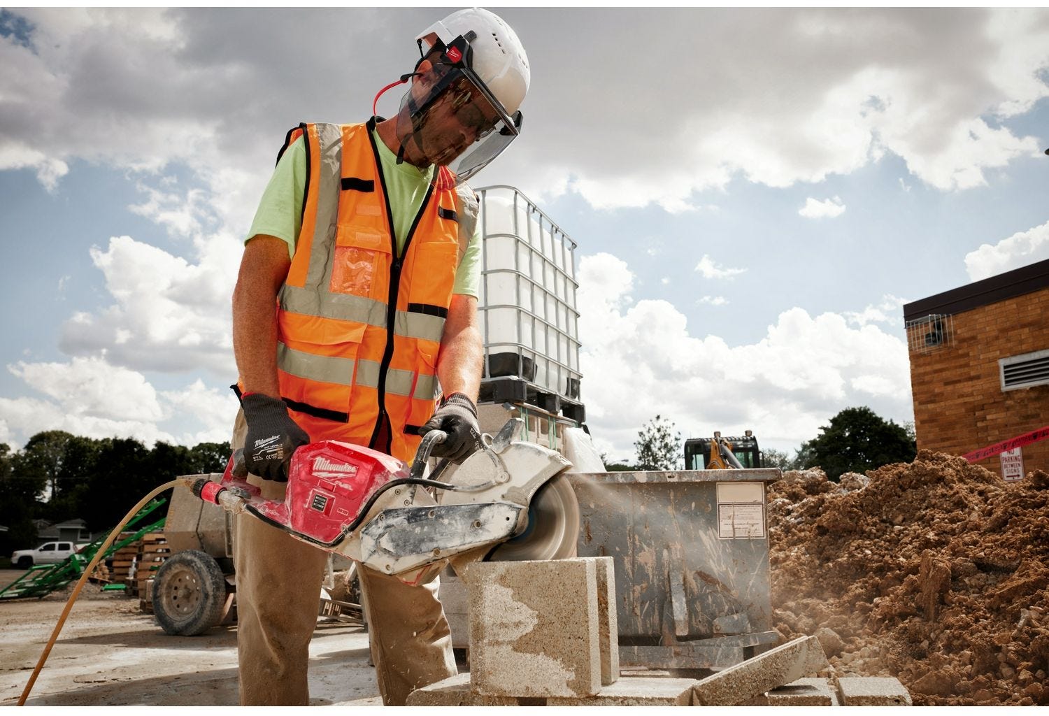 Milwaukee 48-73-1420 BOLT Full Face Shield - Clear Dual Coat Lens (Compatible with Milwaukee Safety Helmets & Hard Hats)