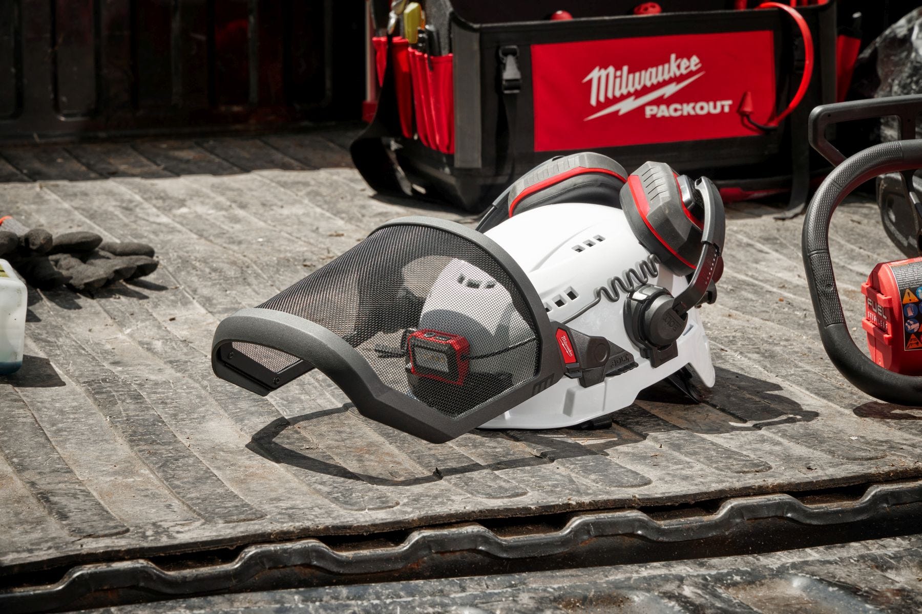 Milwaukee 48-73-1431 BOLT Full Face Shield - Metal Mesh (Compatible with Milwaukee Safety Helmet [No Brim])