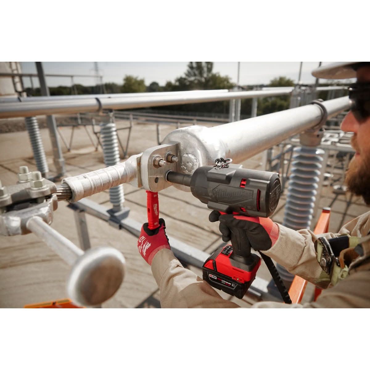 Milwaukee 49-16-2966 M18 FUEL 1/2" High Torque Impact Wrench w/ Pin Detent Protective Boot