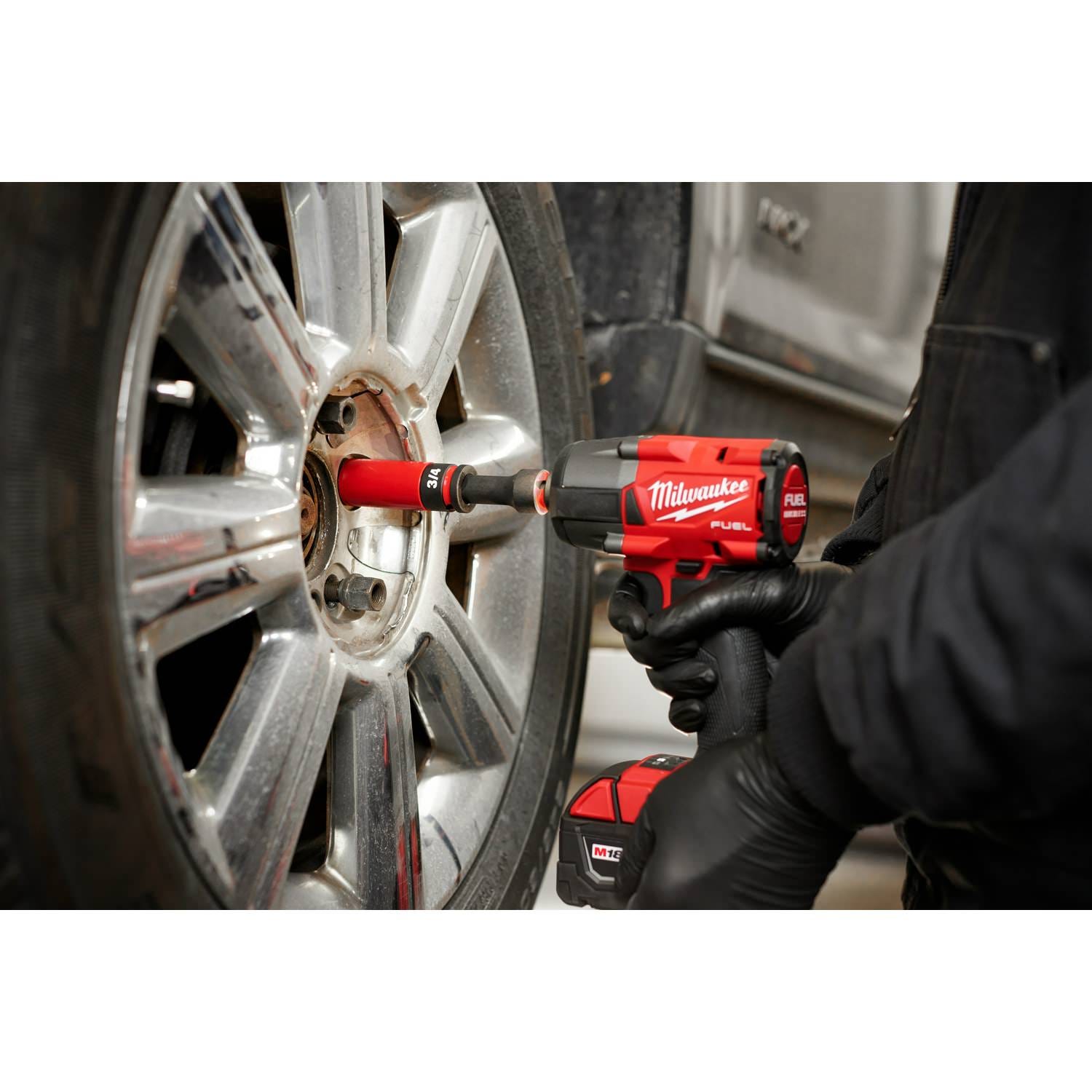 Milwaukee 49-66-7833 SHOCKWAVE Impact Duty 1/2 Drive SAE & Metric 11PC Lug Nut Wheel Socket Set