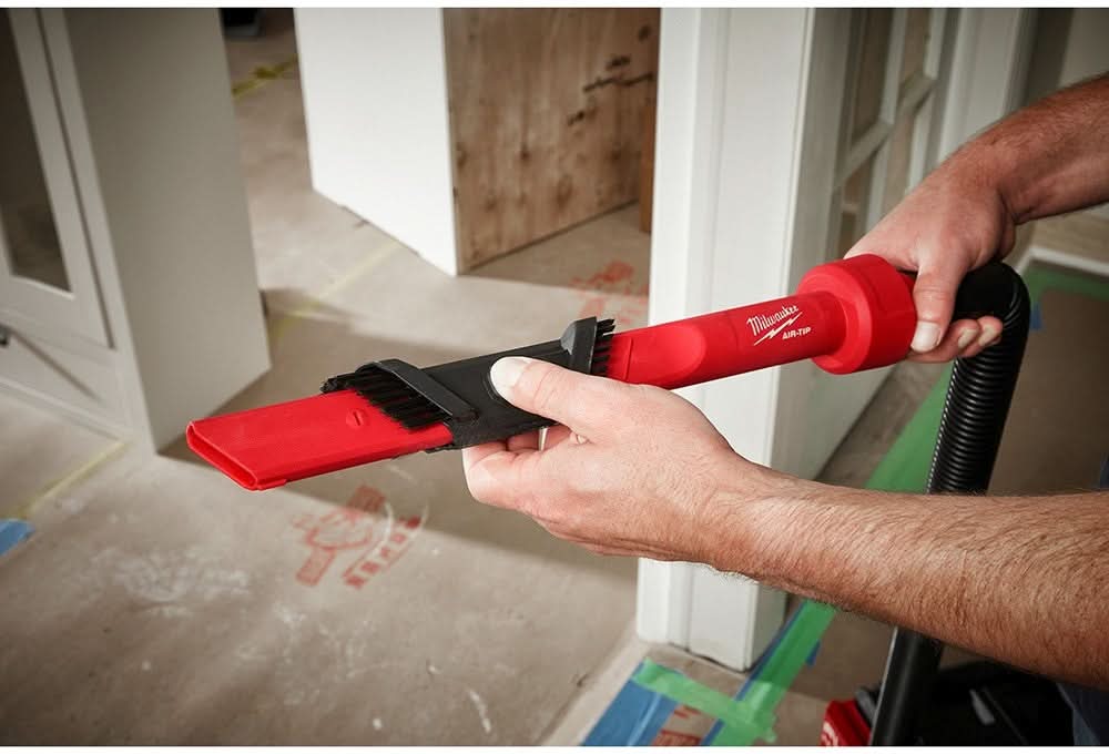 Milwaukee PROMO 49-90-2023 AIR-TIP 3-in-1 Crevice and Brush Tool (PROMO)