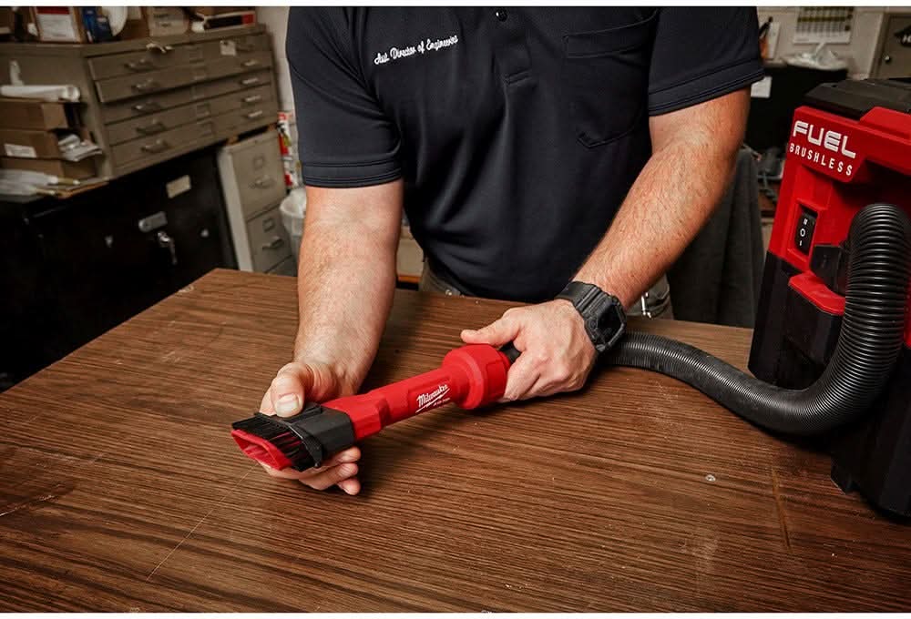 Milwaukee 49-90-2028 AIR-TIP 2-in-1 Utility Brush Tool