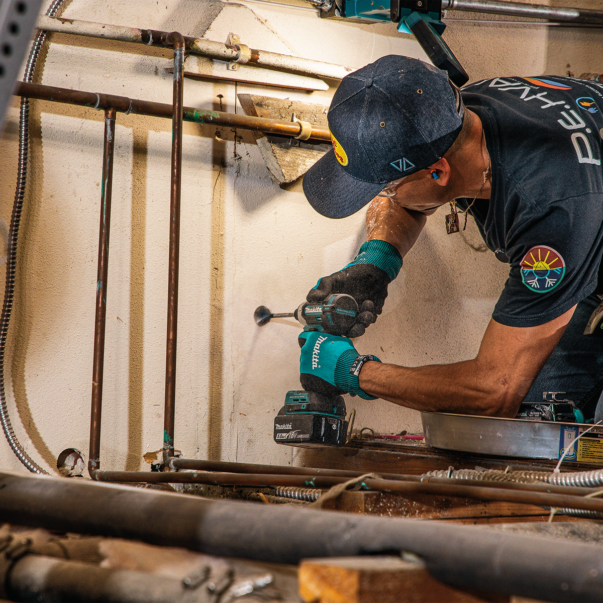 Makita 18V LXT Brushless Quick-Shift Mode 4-Speed Impact Driver (XDT21T) - in use on the job 5