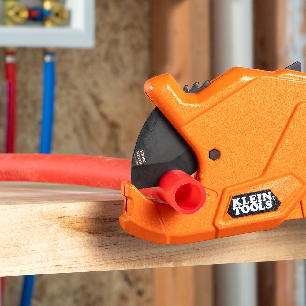 Klein 1-1/4-in. precision ratcheting PVC pipe cutter - view 11