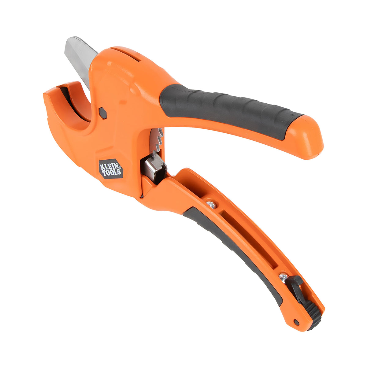 Klein 1-1/4-in. Ratcheting PVC Pipe Cutter (50063) angled view