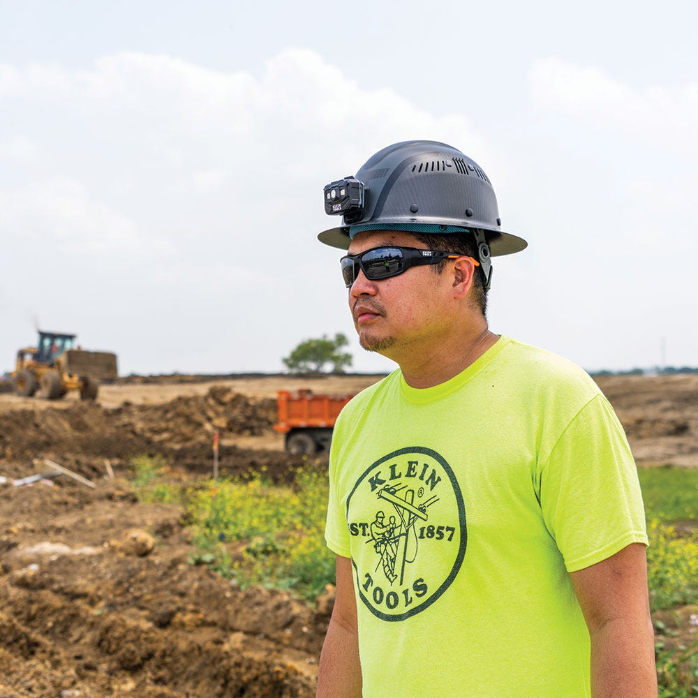 Klein Tools 60514 Klein Carbon Fiber Full Brim Hard Hat with Headlamp, Spartan