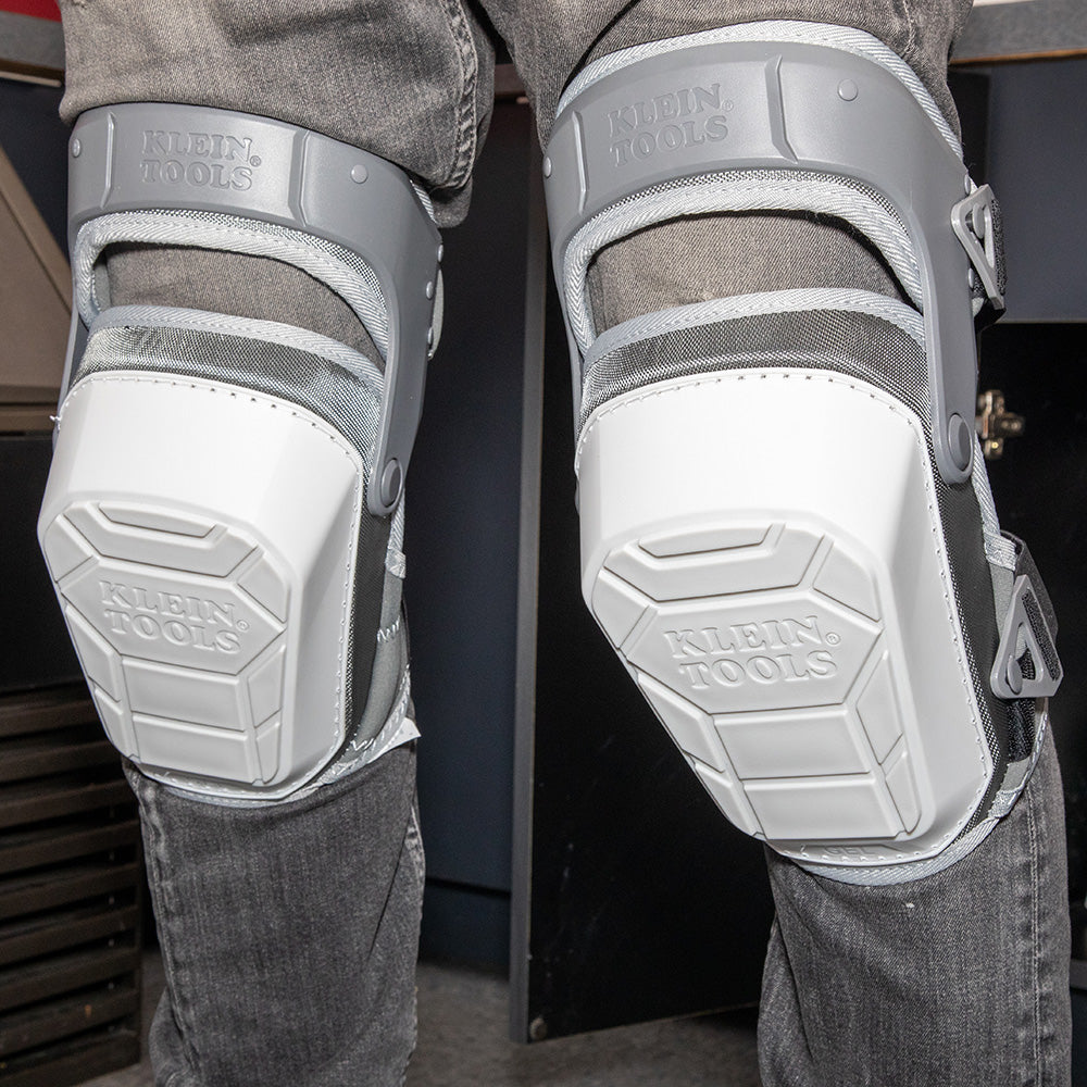 Klein Non-Marring Heavy-Duty Stabilizer Knee Pads 60897 in use