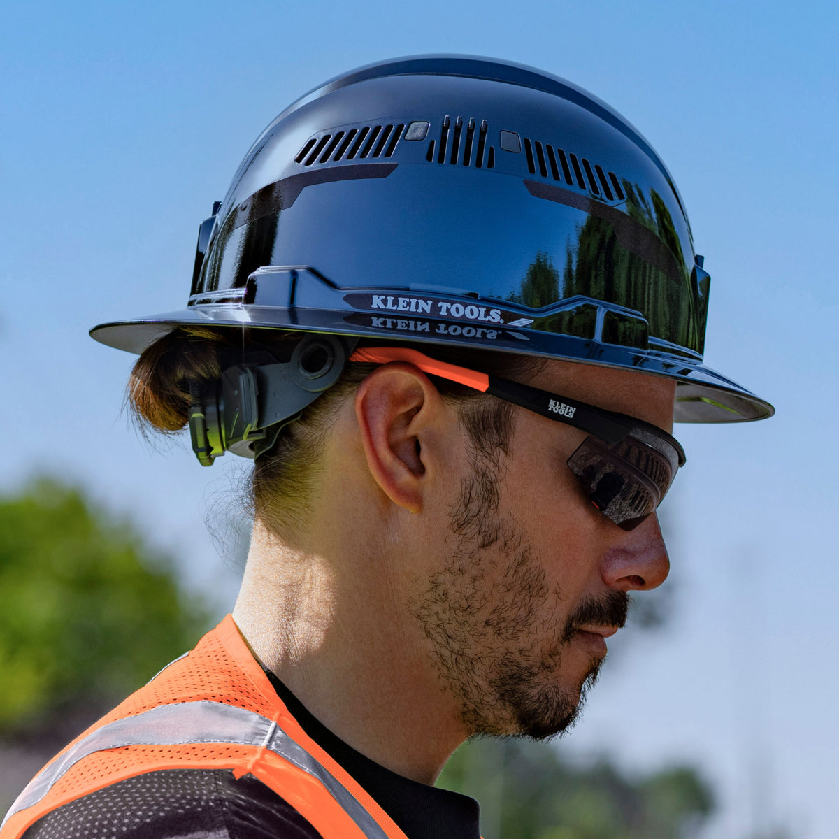 Klein Tools 60996 REFLEKTOR full brim hard hat side view
