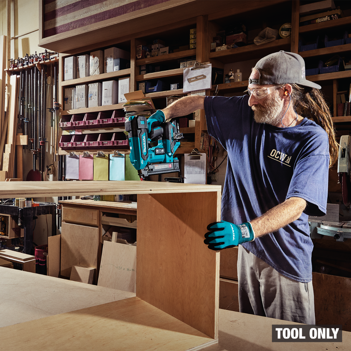 Makita XTS02Z 18V LXT Brushless Cordless 1/4-in. Narrow Crown 18-Gauge Stapler, Tool Only