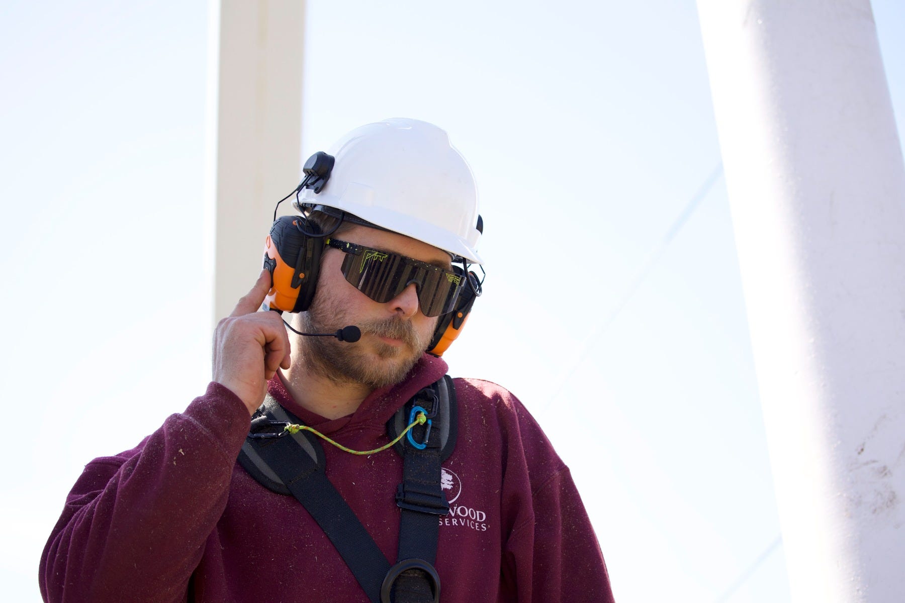 ISOTunes IT-70 LINK 2.0 Helmet Mounted Earmuffs