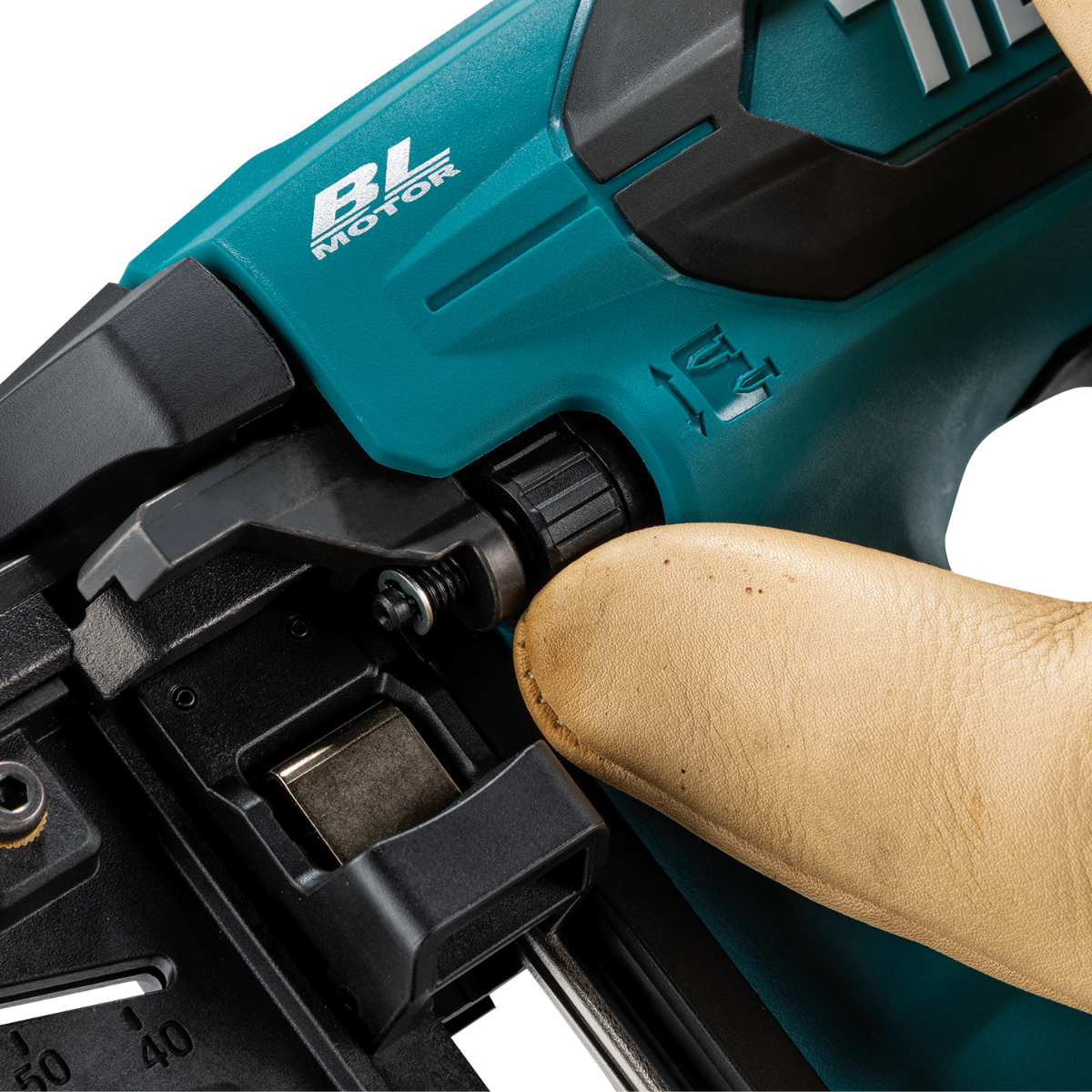 Makita XNB05Z 18V LXT Brushless Cordless 2-1/2-in. Straight 16-Gauge Finish Nailer, Tool Only