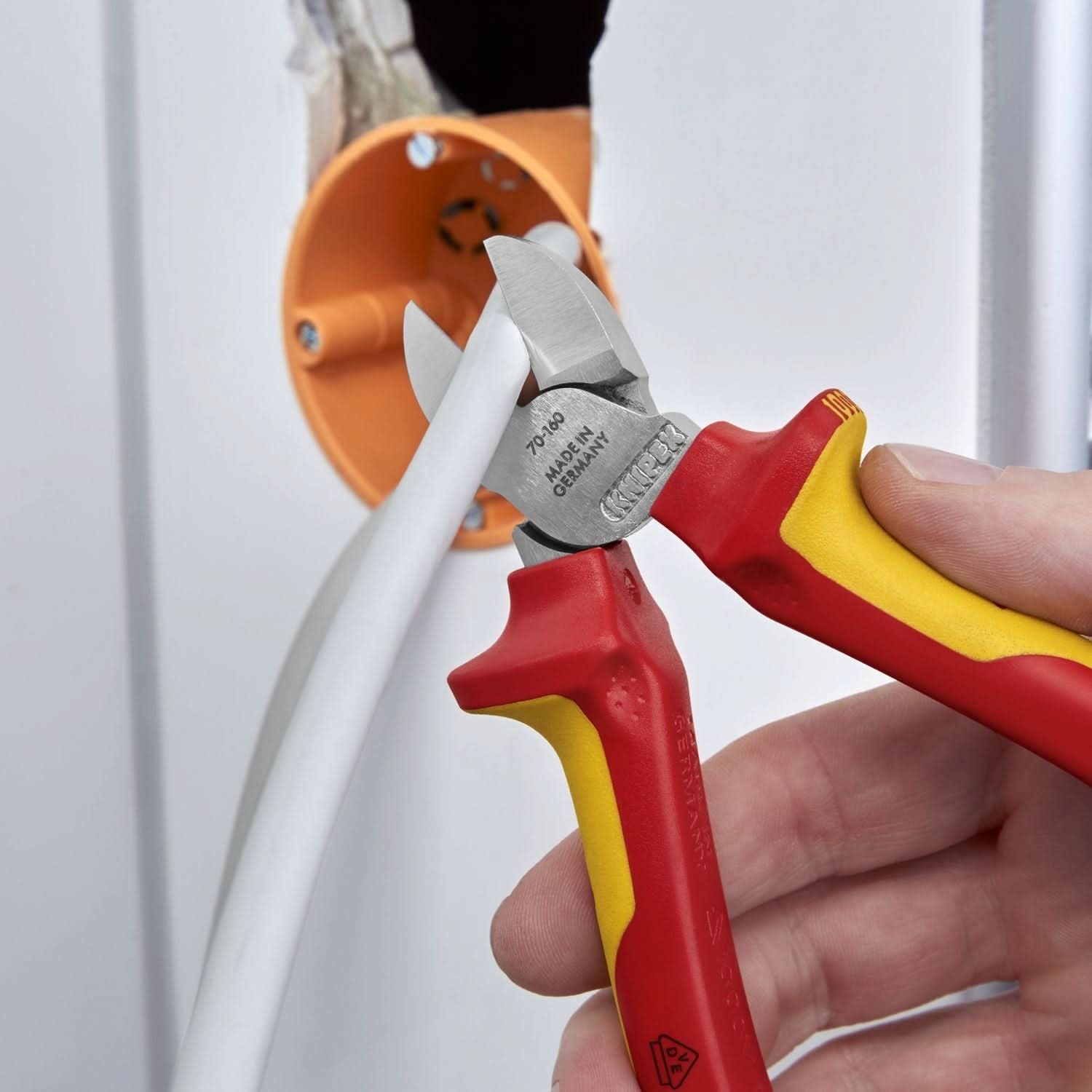 Knipex 70 26 160 Diagonal Cutters-1000V Insulated