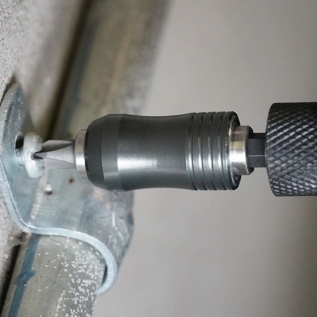 Wiha 70096 TerminatorBlue Quick-Release Locking Bit Holder – Tool Nut