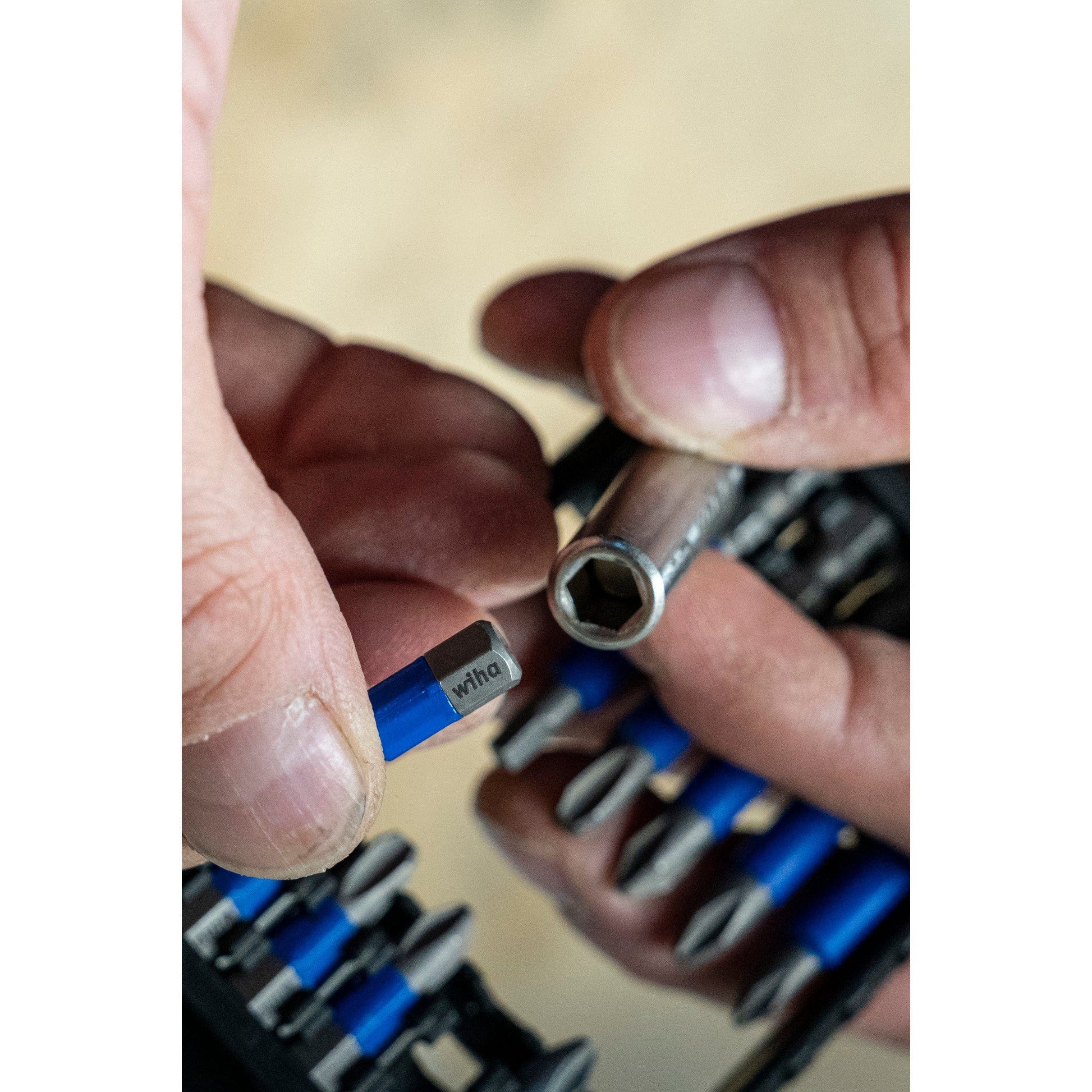 Wiha 70288 12-Piece TermiantorBlue Impact Driver Bit Set