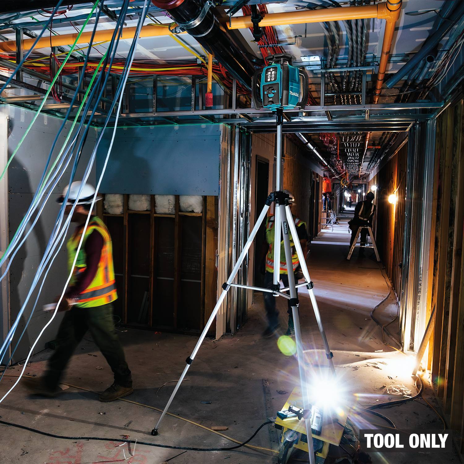 Makita SKR001Z 18V LXT Green Exterior Dual Slope 360-Degree Rotary Laser with Case, Tool Only