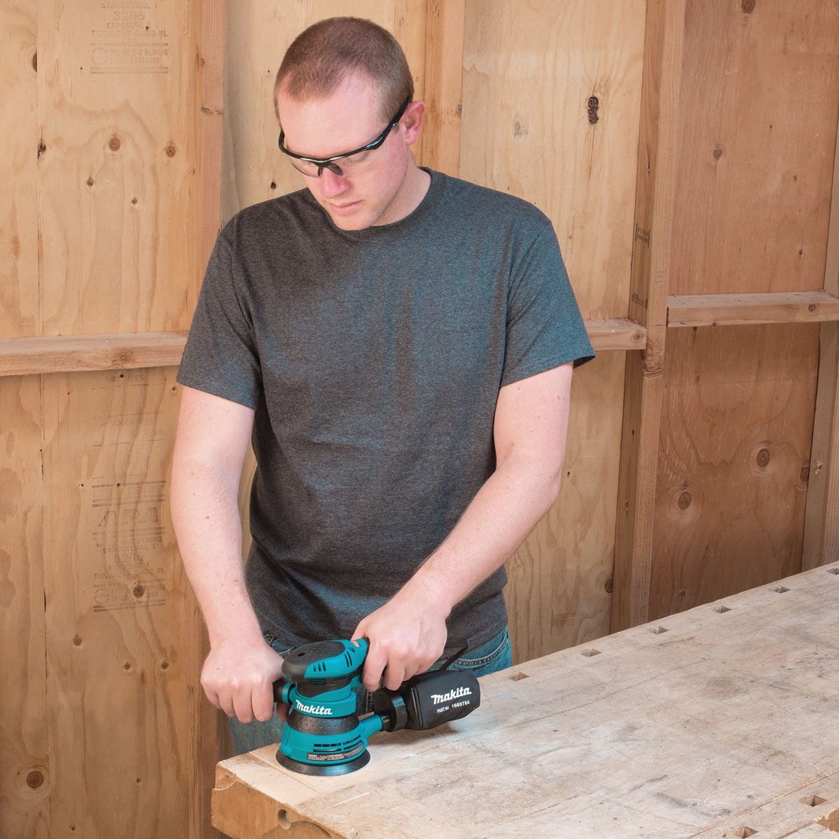 Makita BO5041K 5" Random Orbit Sander Kit