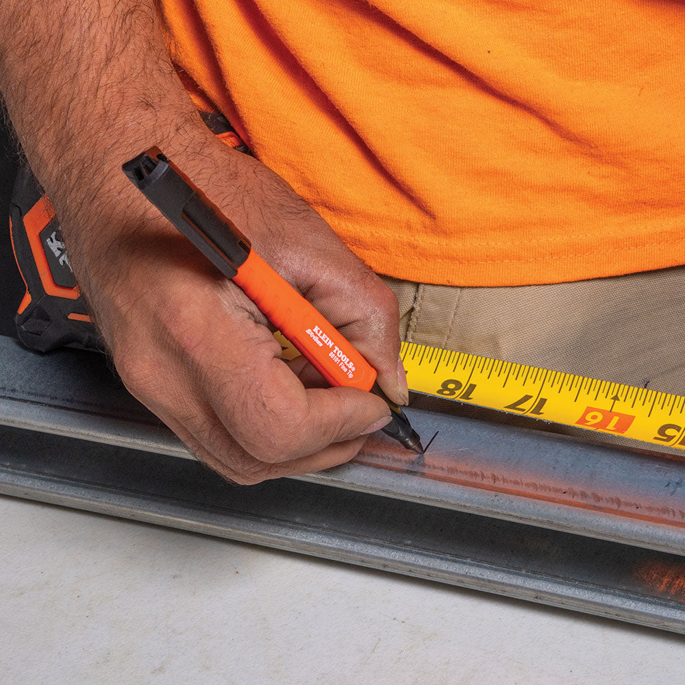 Klein Skribes 8610112 marker marking concrete