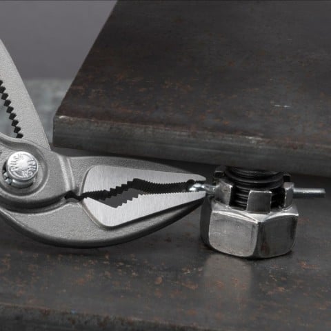 Knipex 87 51 180 7-1/4-in. Cobra ES Water Pump Pliers - feature detail