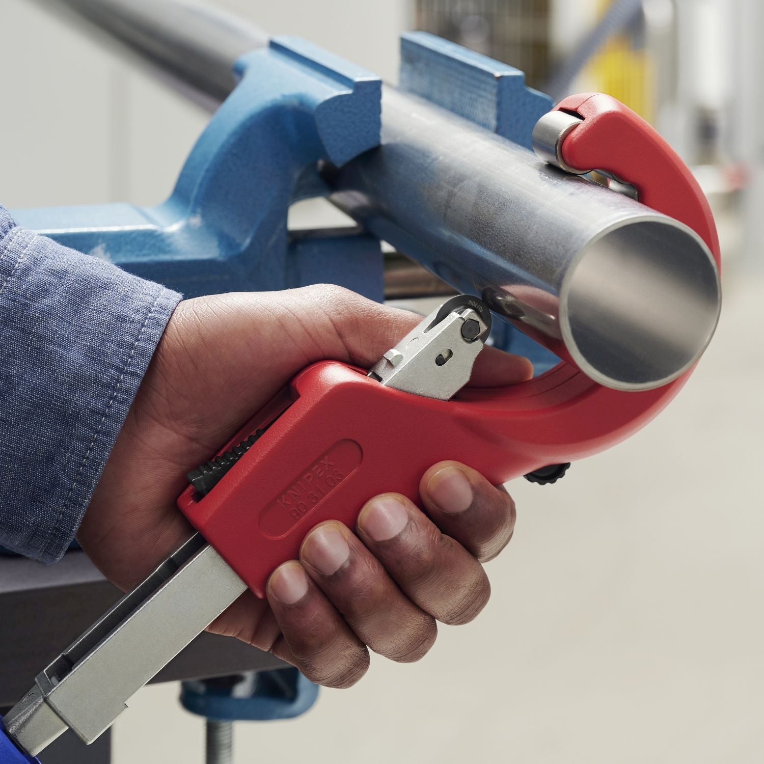 Knipex 90 31 03 BKA KNIPEX TubiX XL Pipe Cutter