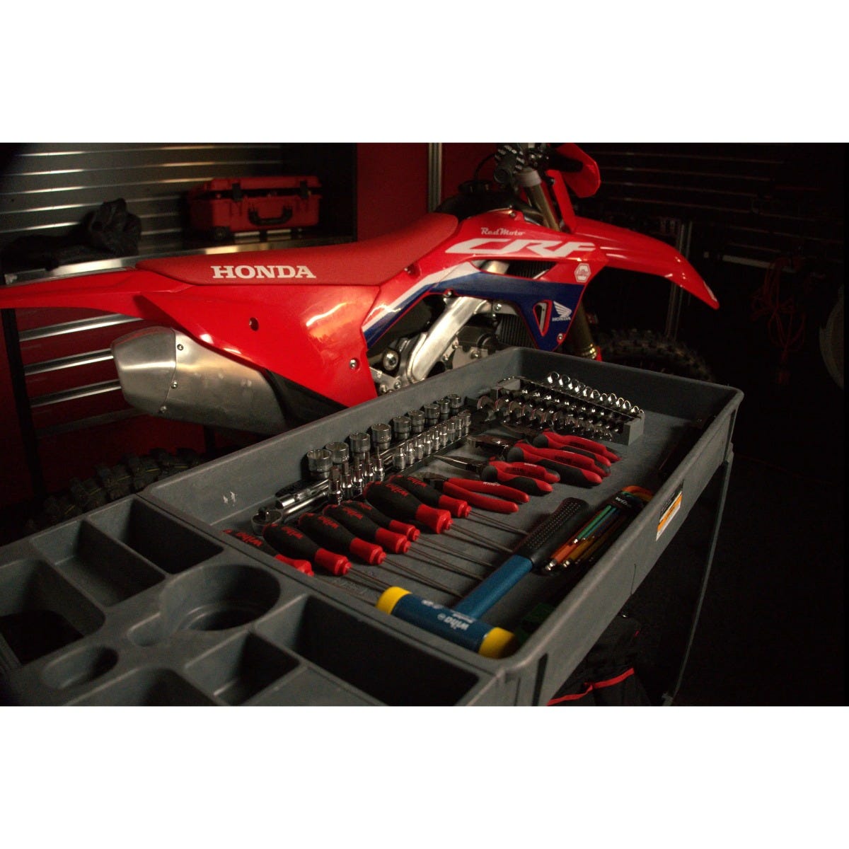 Wiha 90615 76-Piece Motocross Mechanic Tool Kit
