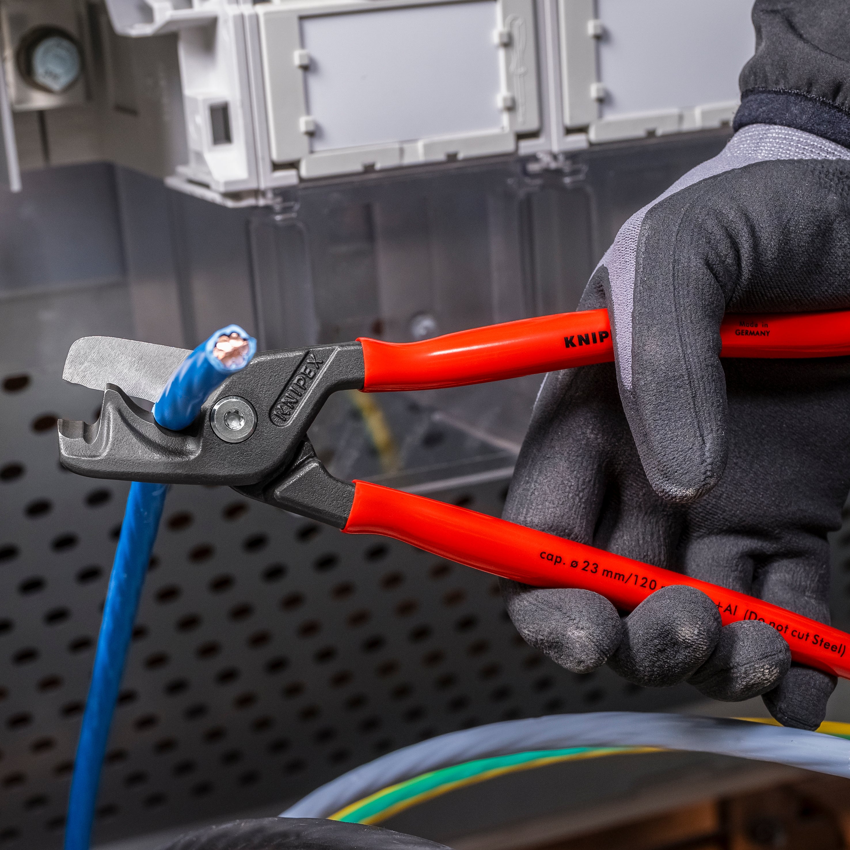 Knipex 95 11 225 StepCut XL Cable Shears