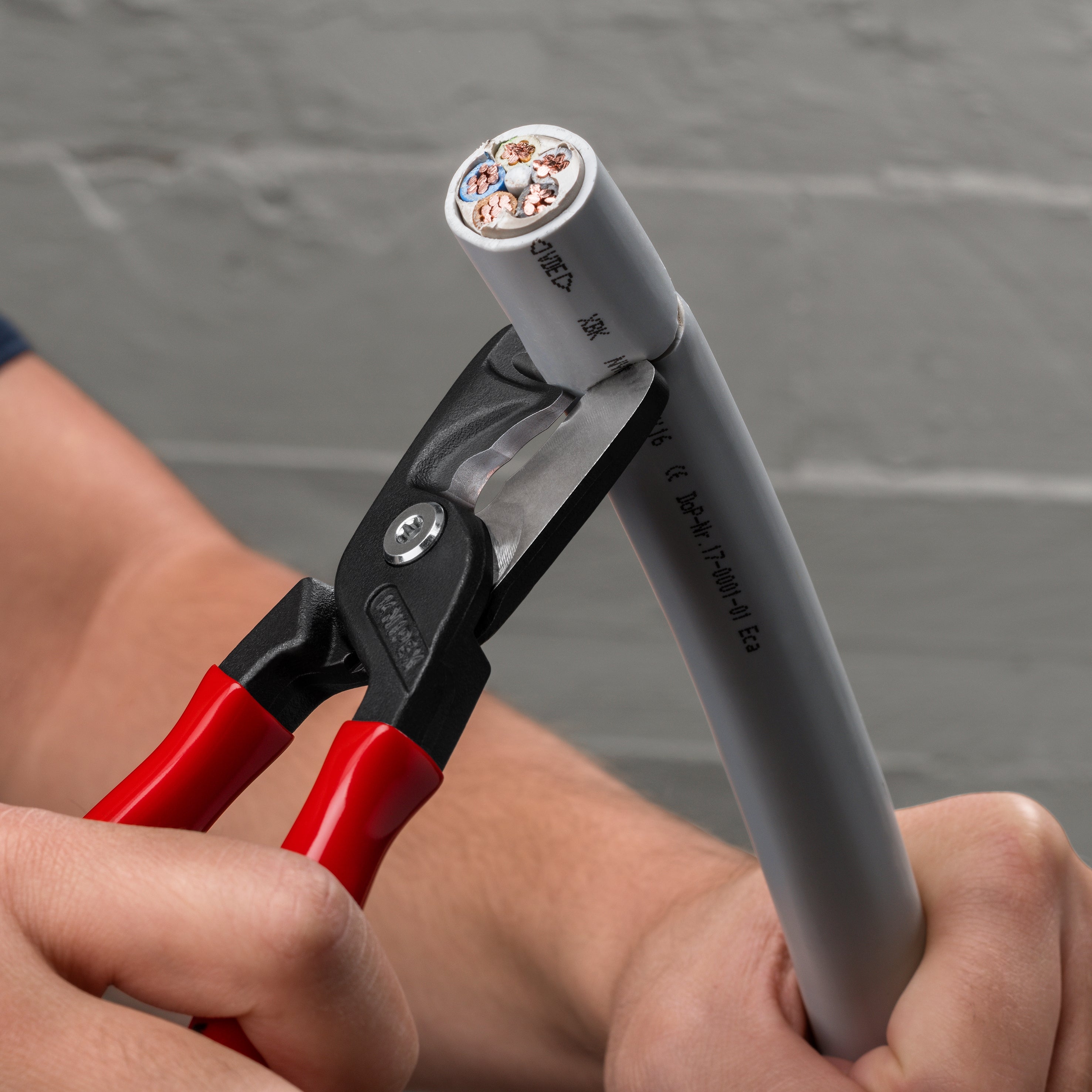 Knipex 95 11 225 StepCut XL Cable Shears