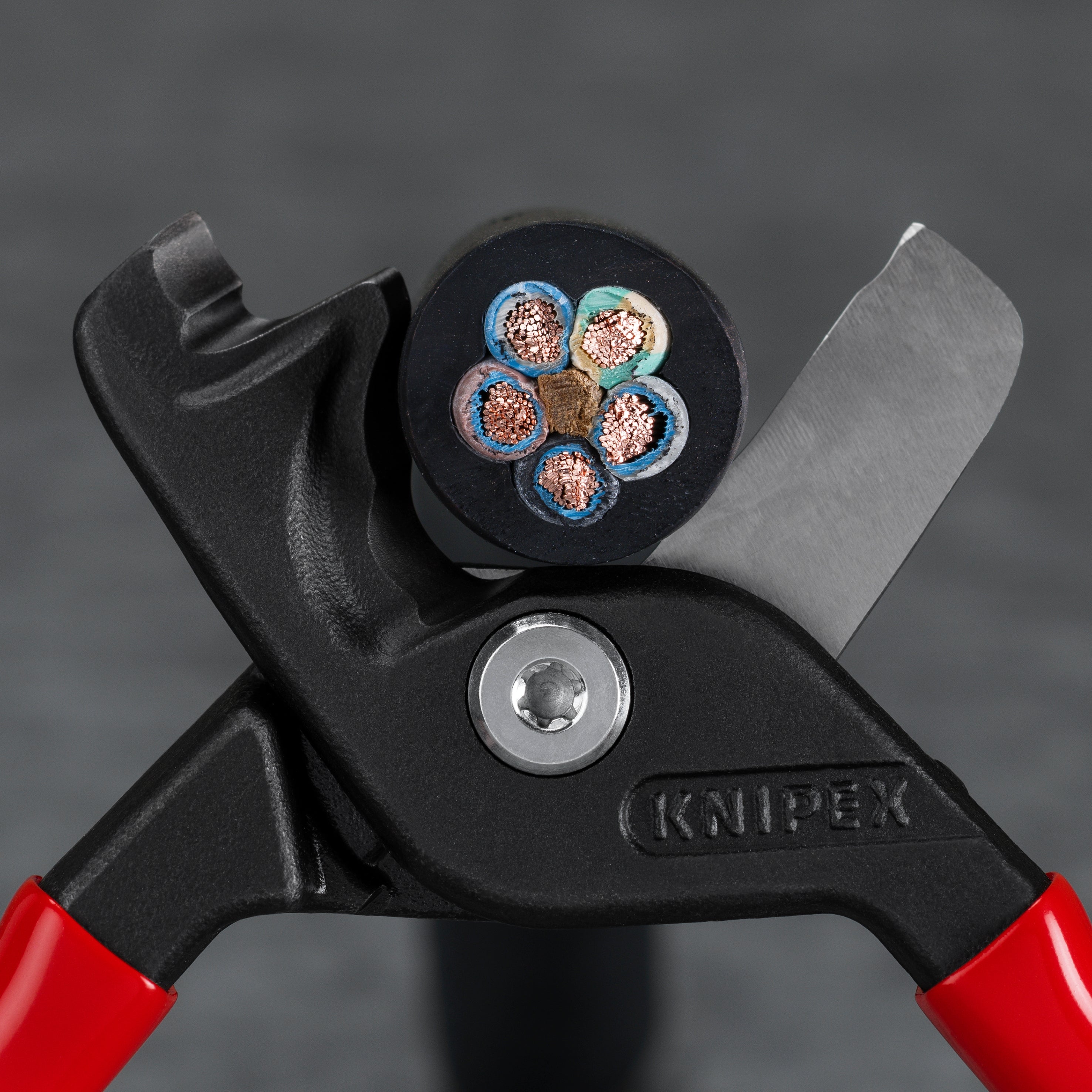 Knipex 95 11 225 StepCut XL Cable Shears