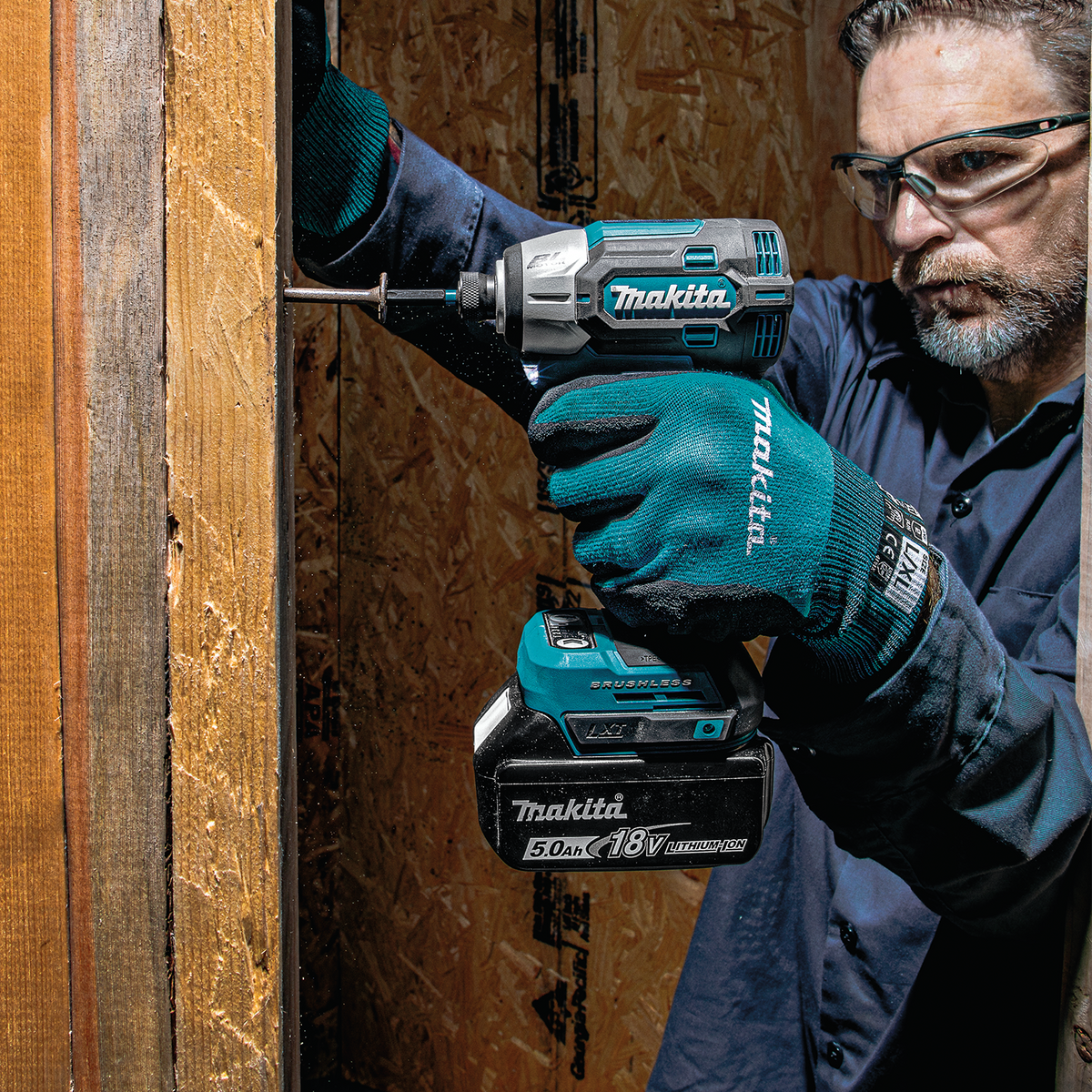 Makita 18V LXT Brushless Quick-Shift Mode 4-Speed Impact Driver (XDT21T) - in use on the job 7
