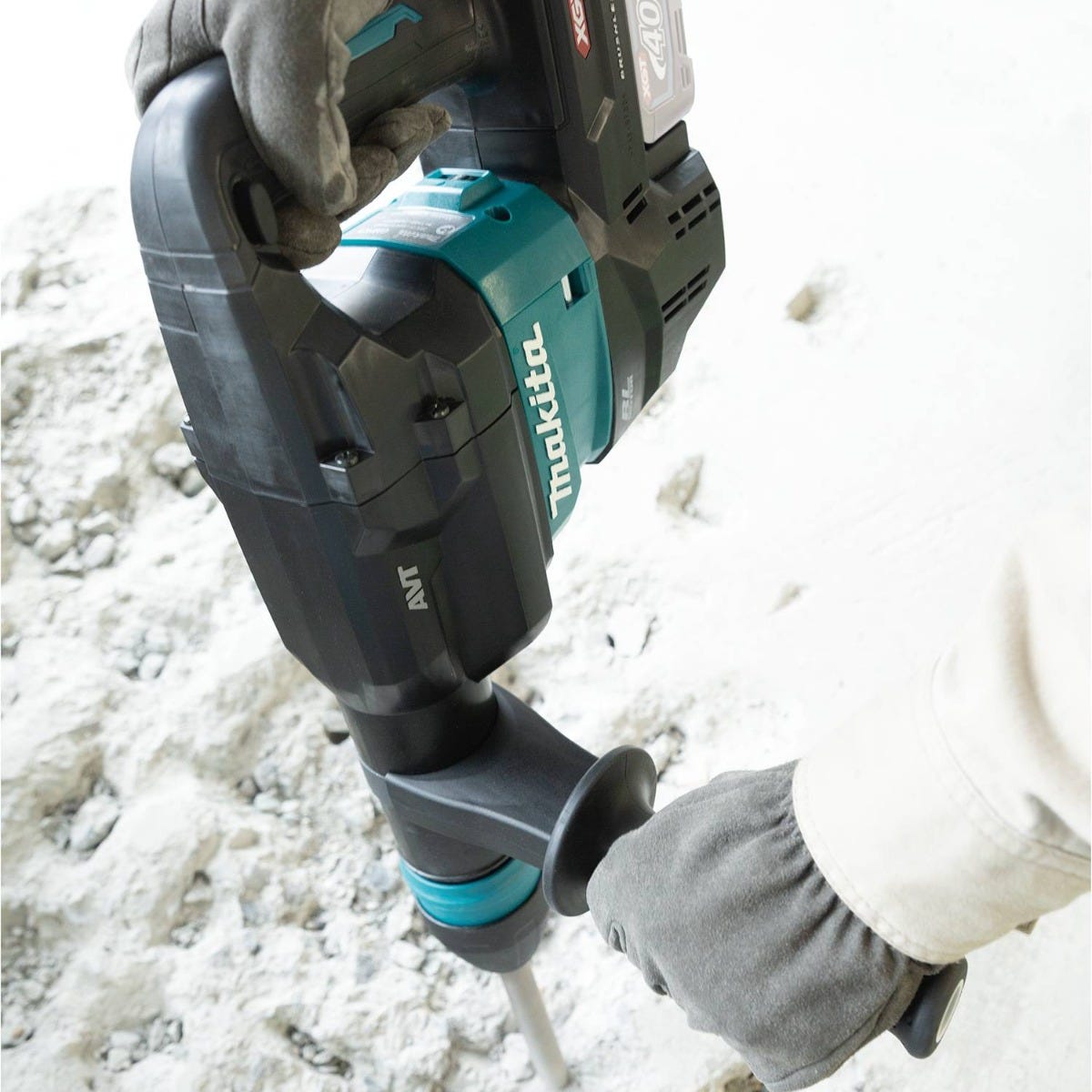 Makita GMH01Z 40V max XGT Brushless Cordless 15 lb. SDS-MAX AVT Demolition Hammer, AWS Capable, Tool Only