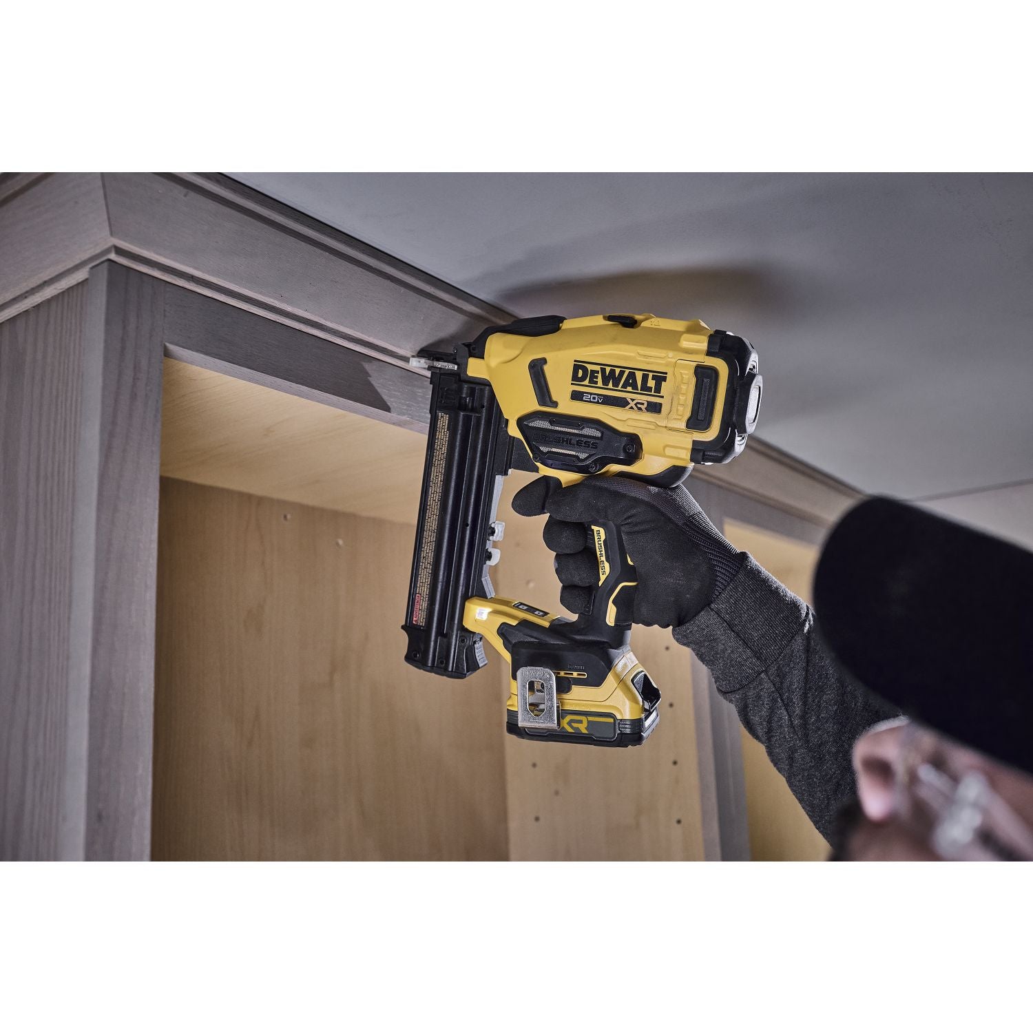 DeWALT DCN210B 20V MAX XR 18Ga Brad Nailer, Tool Only