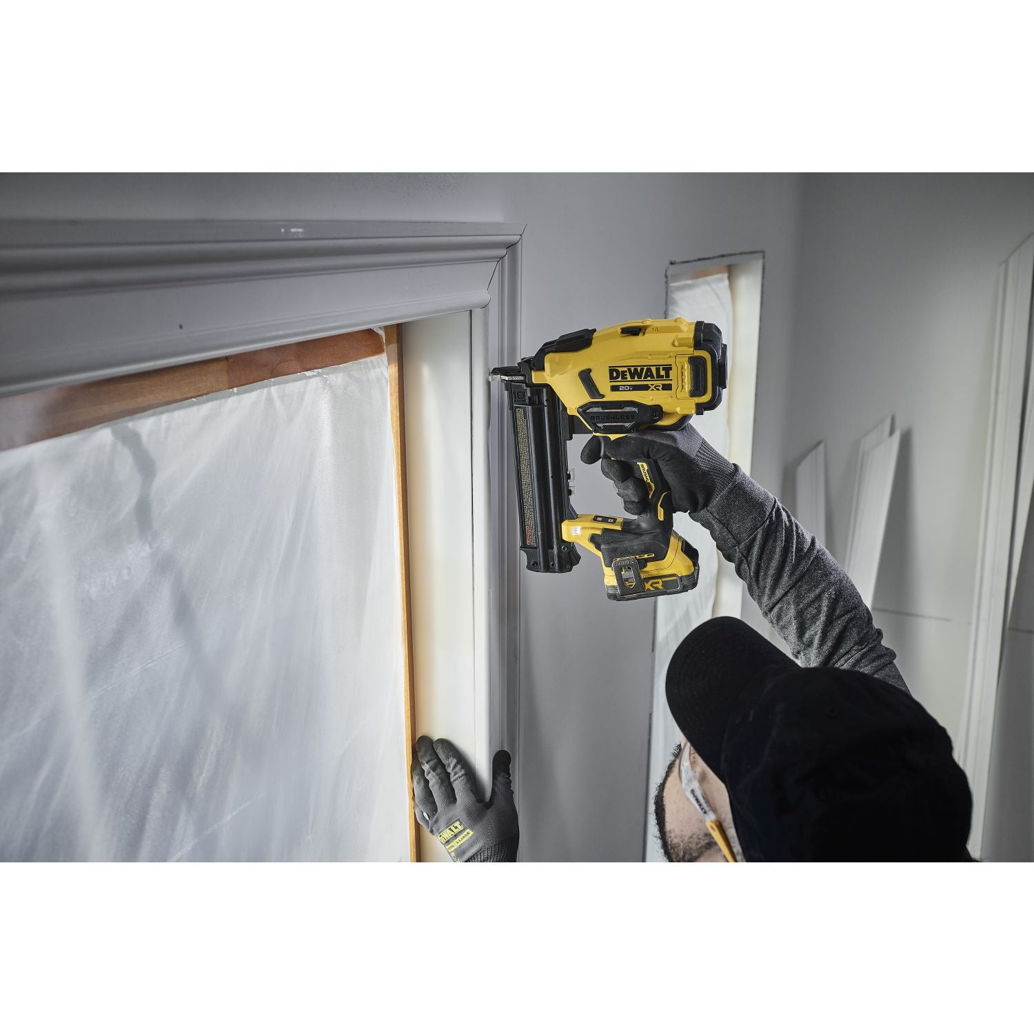 DeWALT DCN210B 20V MAX XR 18Ga Brad Nailer, Tool Only