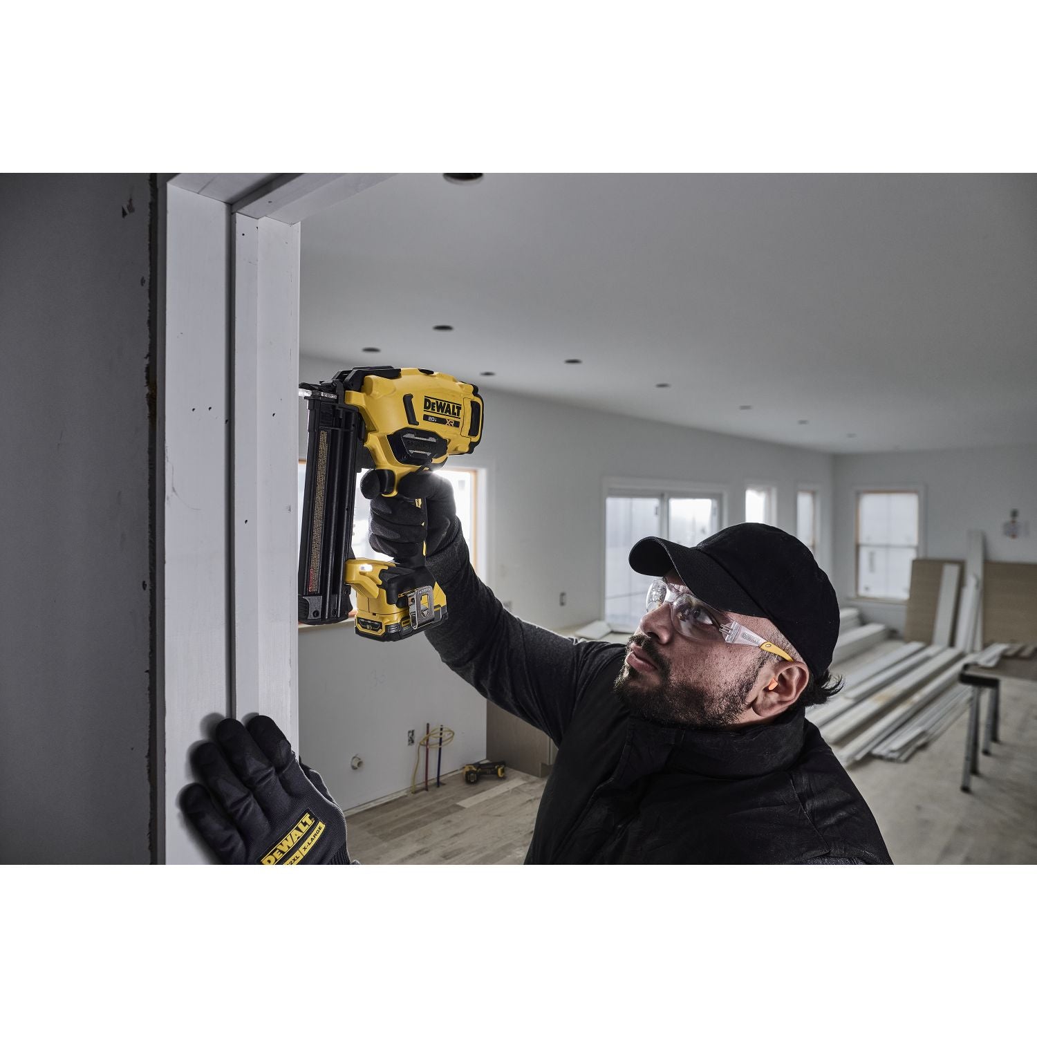 DeWALT DCN210B 20V MAX XR 18Ga Brad Nailer, Tool Only