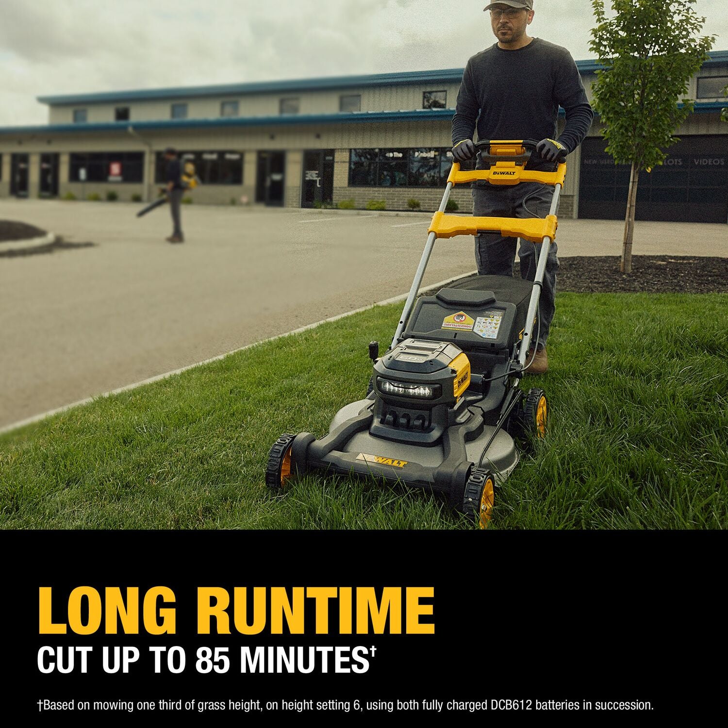 DeWalt DCMWSP700Y2 60V MAX* 21 in. Cordless Brushless RWD Self-Propelled Mower 12.0Ah Kit