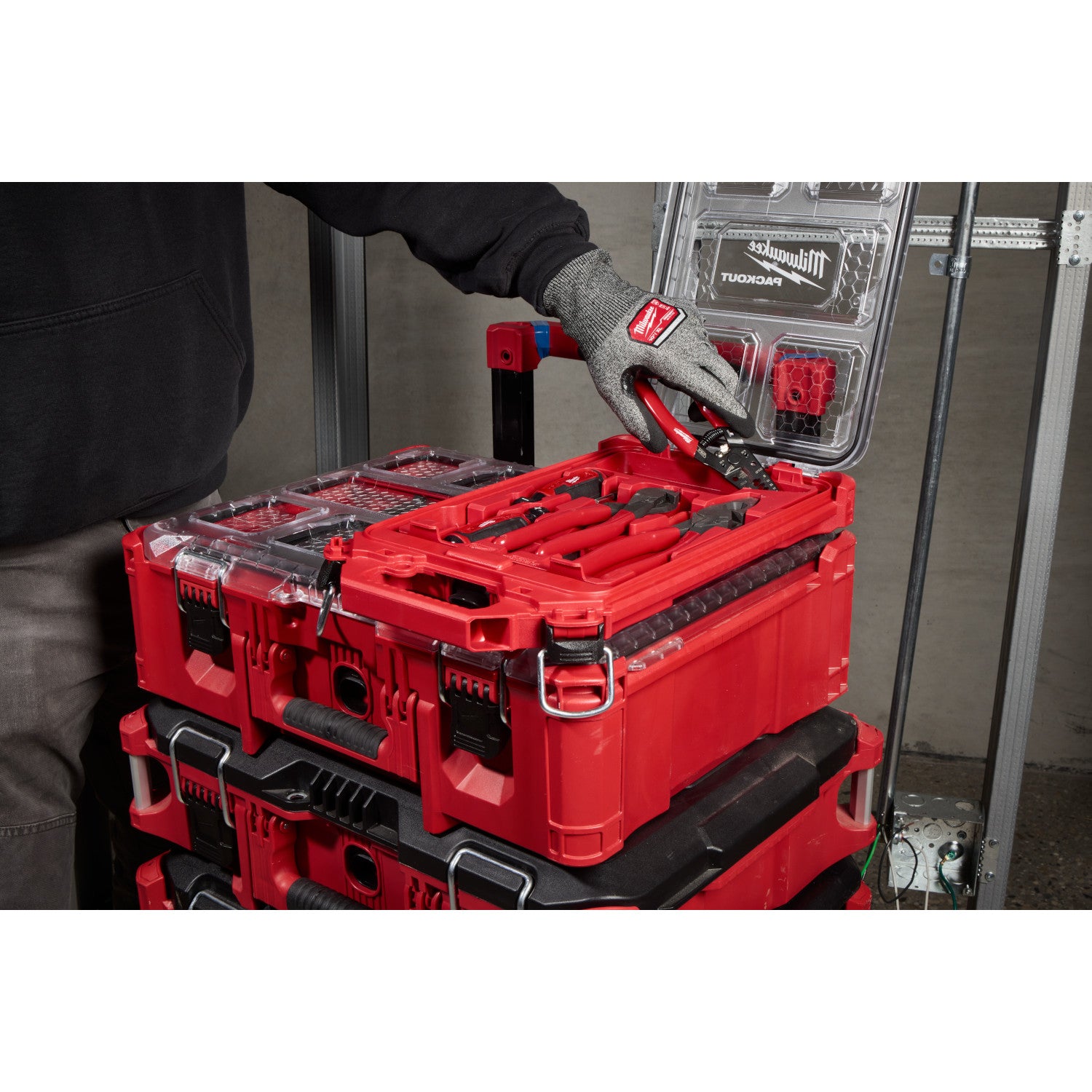 Milwaukee MT500-6P 6-Piece Dipped Grip Pliers, Wire Stripper, & Cushion Grip Screwdrivers PACKOUT Low-Profile Compact Organizer Set