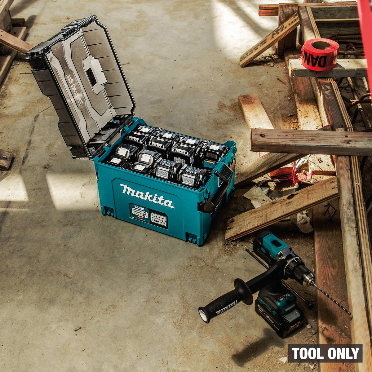 Makita BCC01 40V max XGT and 18V LXT 8-Port Charging Case