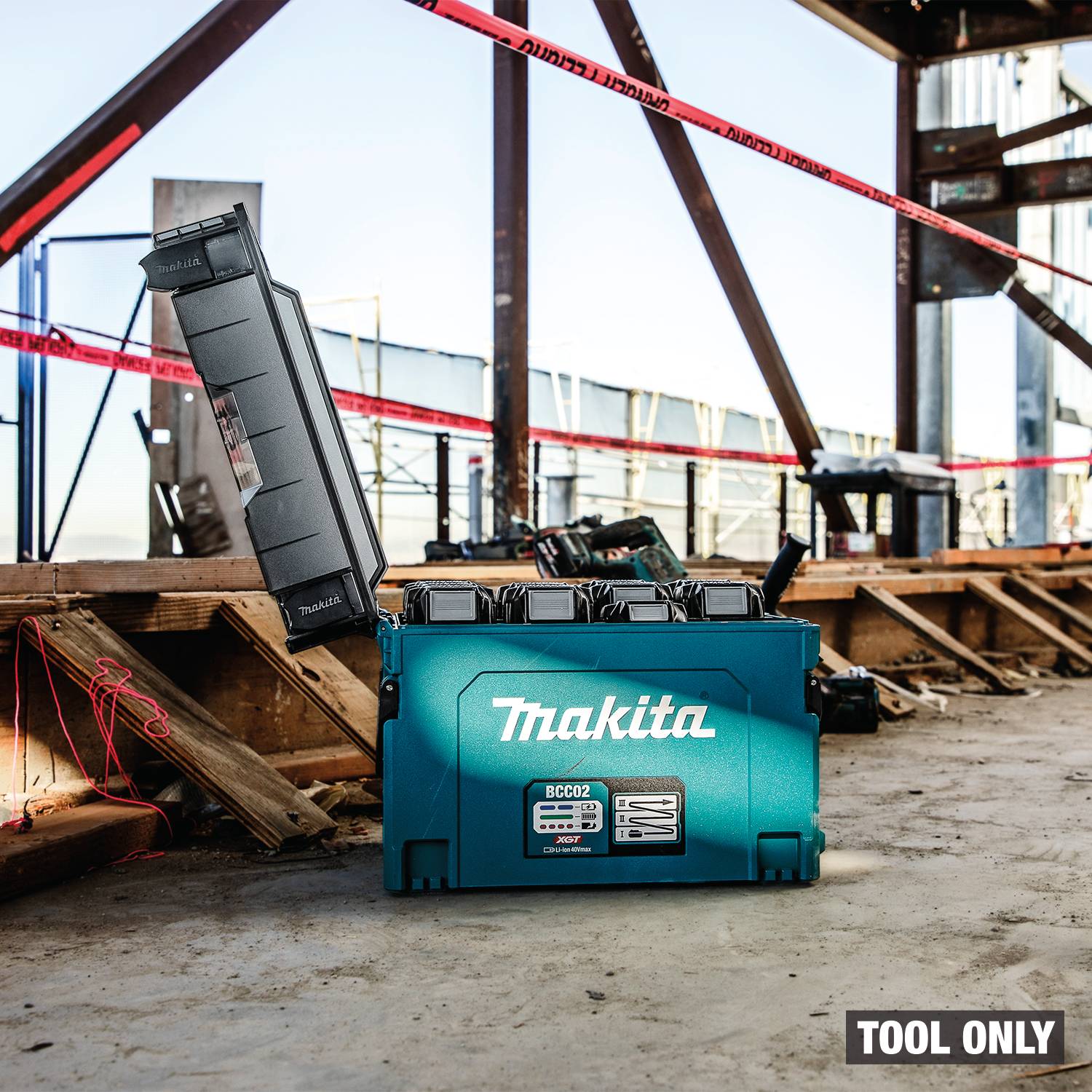 Makita BCC02 40V max XGT 12-Port Charging Case