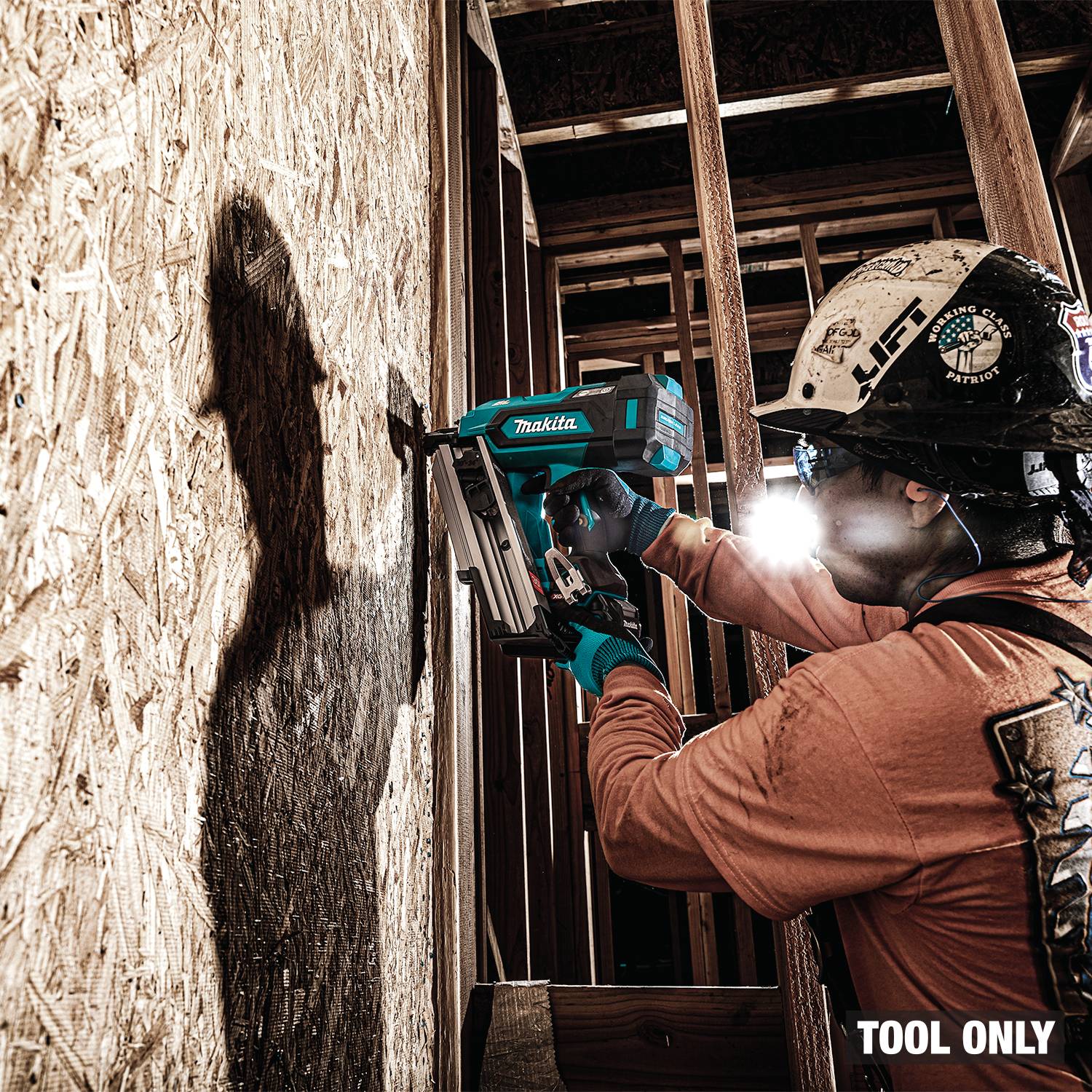 Makita GNB01Z 40V max XGT Brushless 30-Degree Clipped Head 3-1/2