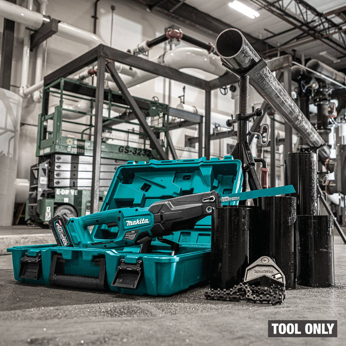 Makita GRJ03Z 40V max XGT Brushless Recipro Pipe Saw w/ Chain Vise, Tool Only