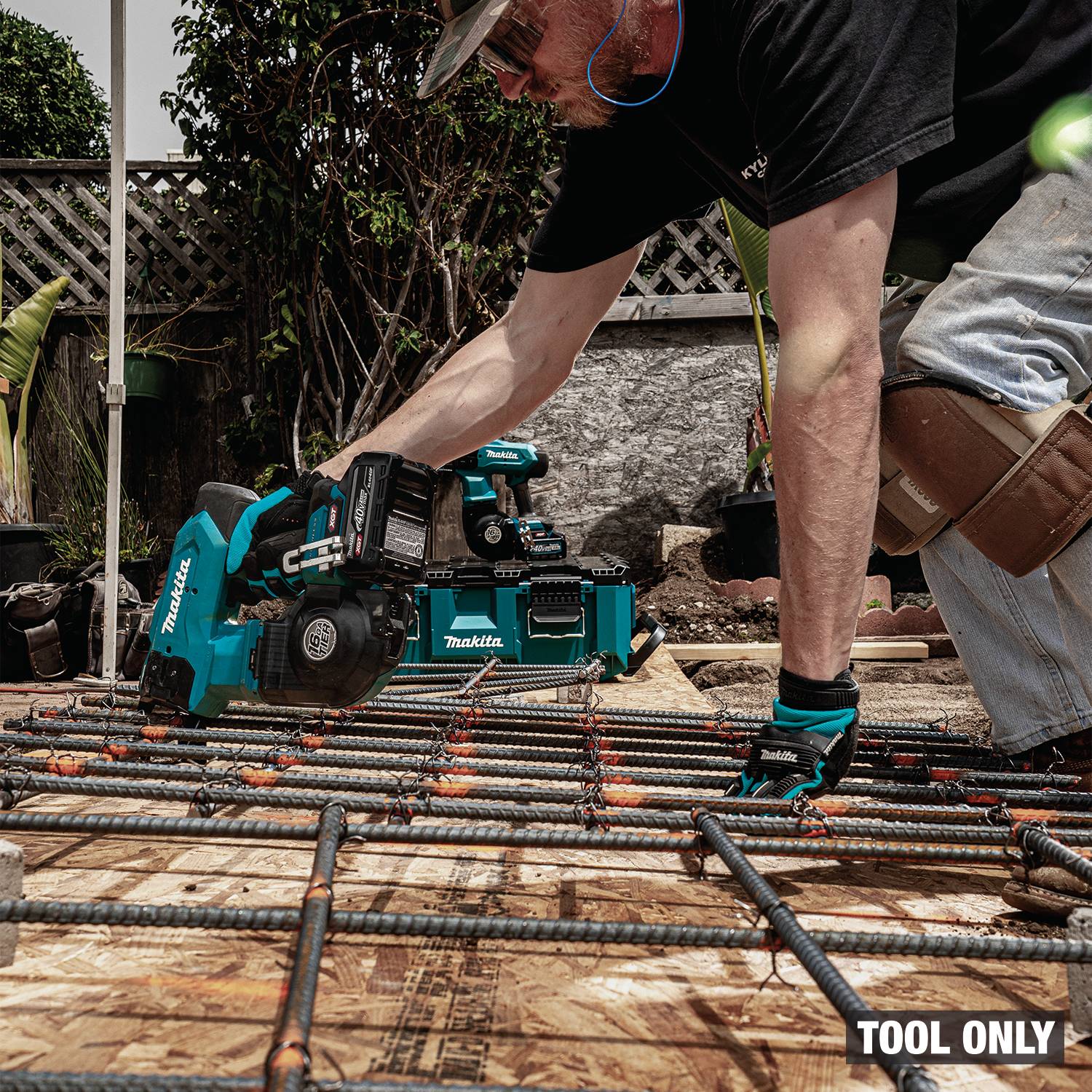 Makita GRT01Z 40V max XGT Brushless 16-Gauge Rebar Tying Tool, Tool Only