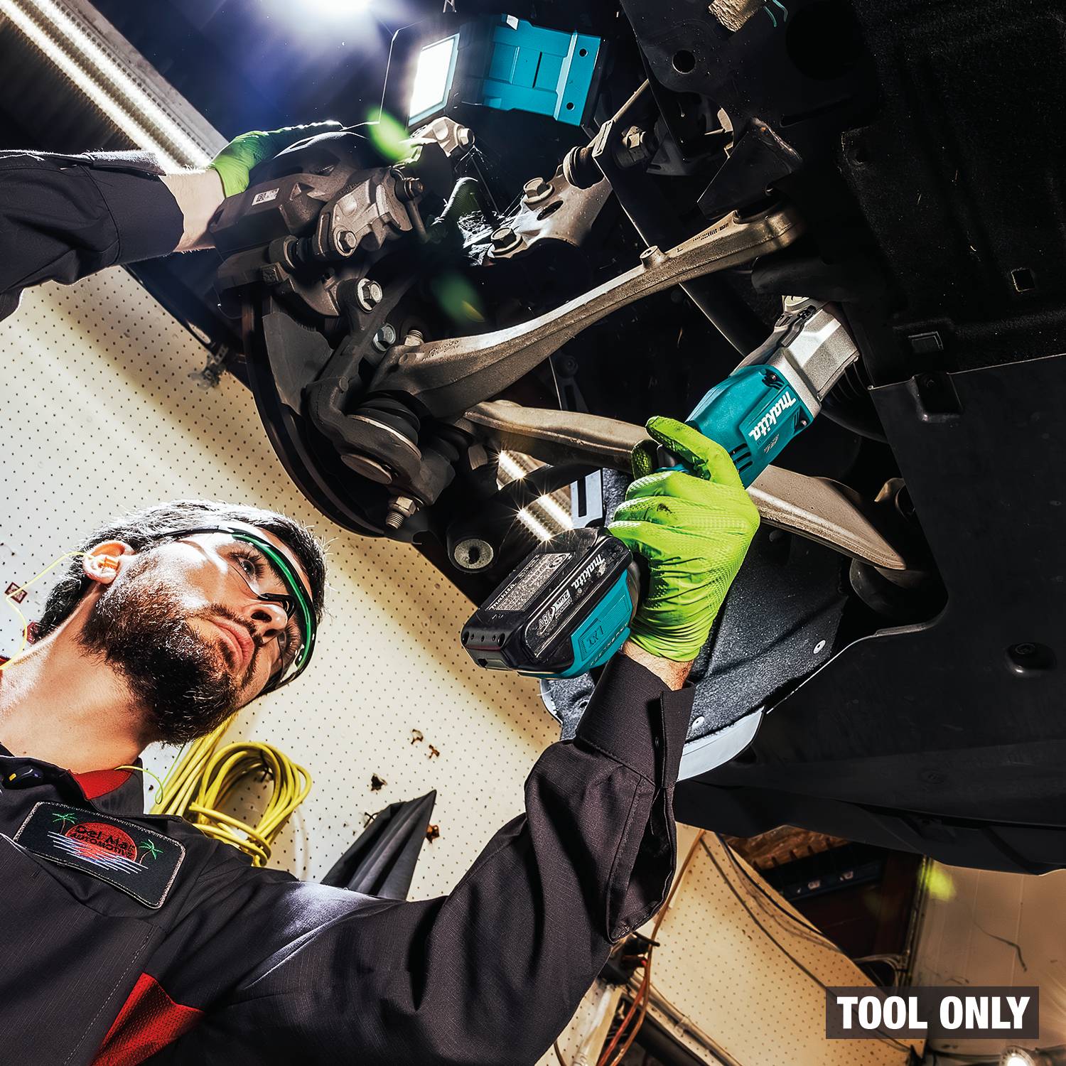 マキタ Makita XLT05Z 18V LXT Brushless High Torque 1/2-in. Angle Impact