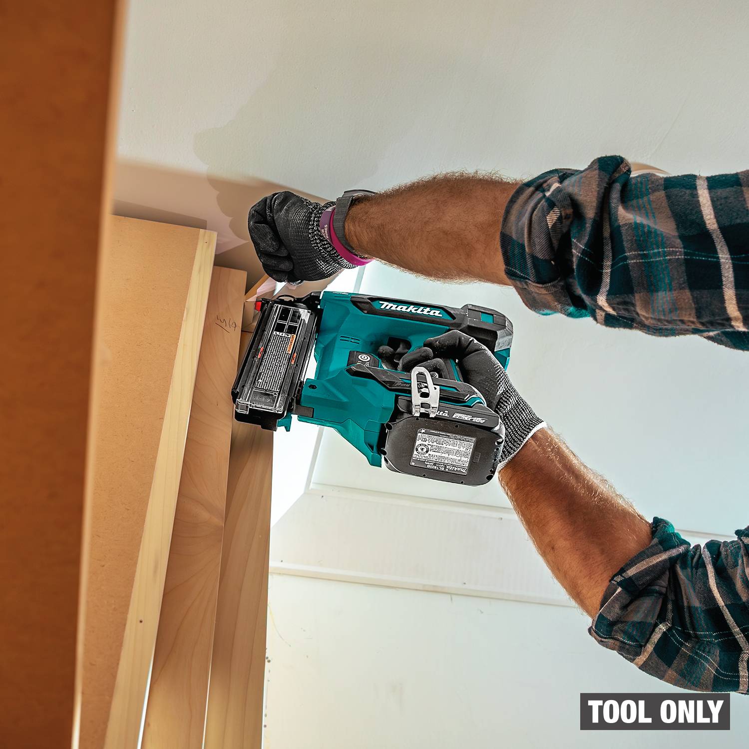Makita XNB04Z 18V LXT Brushless Cordless 2-in. 18-Gauge Brad Nailer, Tool Only