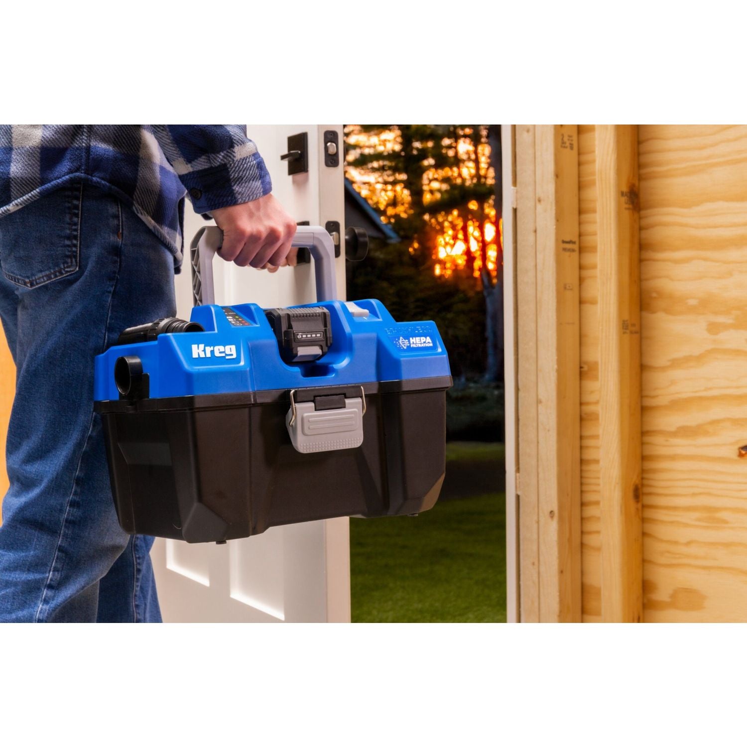 Kreg KPTWDV026B 20V Ionic Drive Wet/Dry HEPA Vac, Tool Only