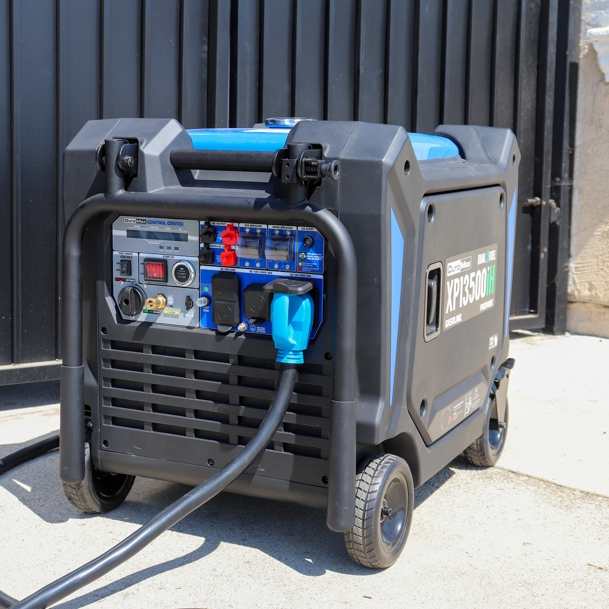 DuroMax XP13500iH dual fuel inverter generator, final detail studio product photo